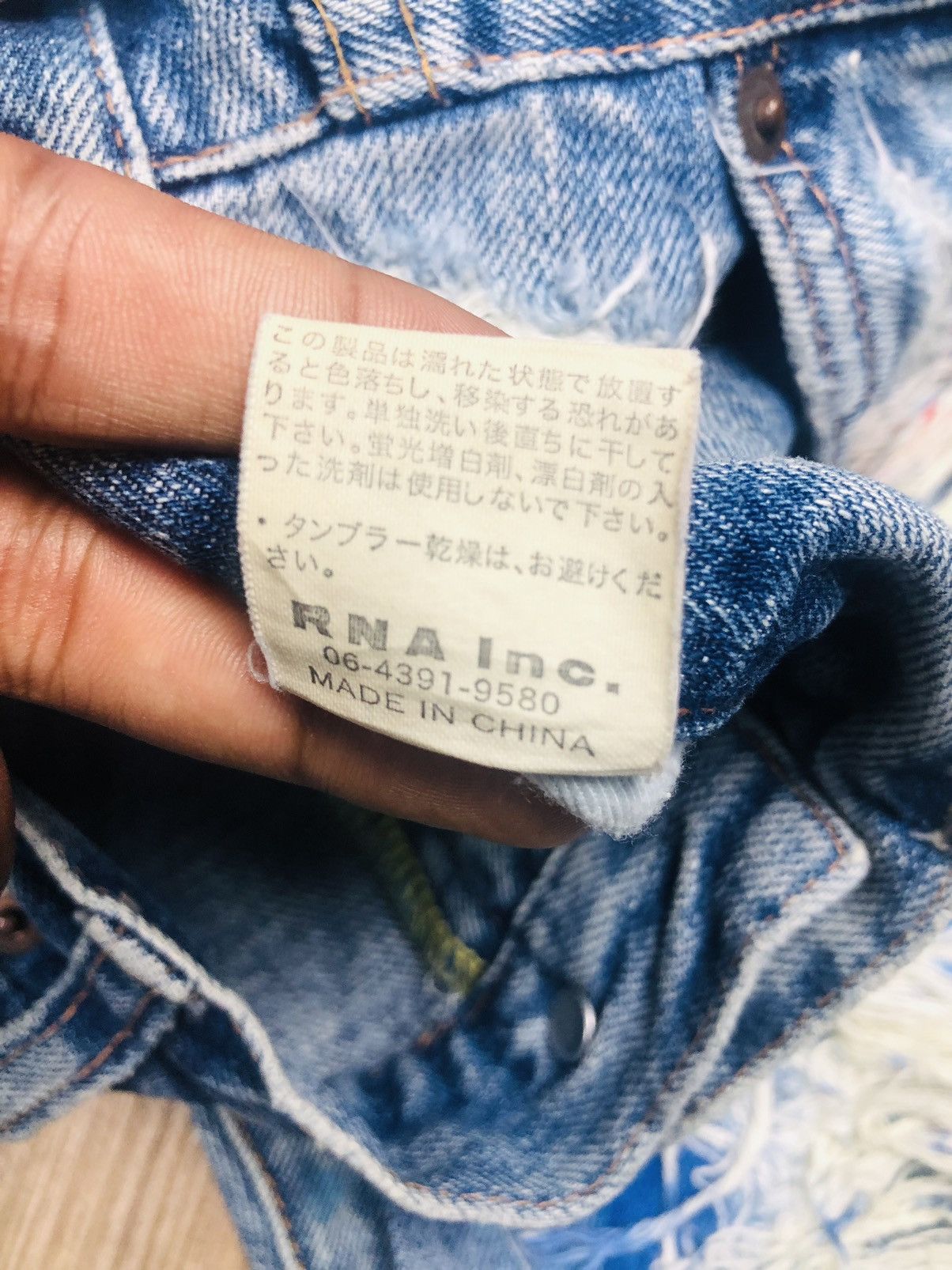 Japanese Brand RNA Inc. Vintage Ripped Jeans | Paint Splatter Denim (38) Size US 33 - 12 Thumbnail