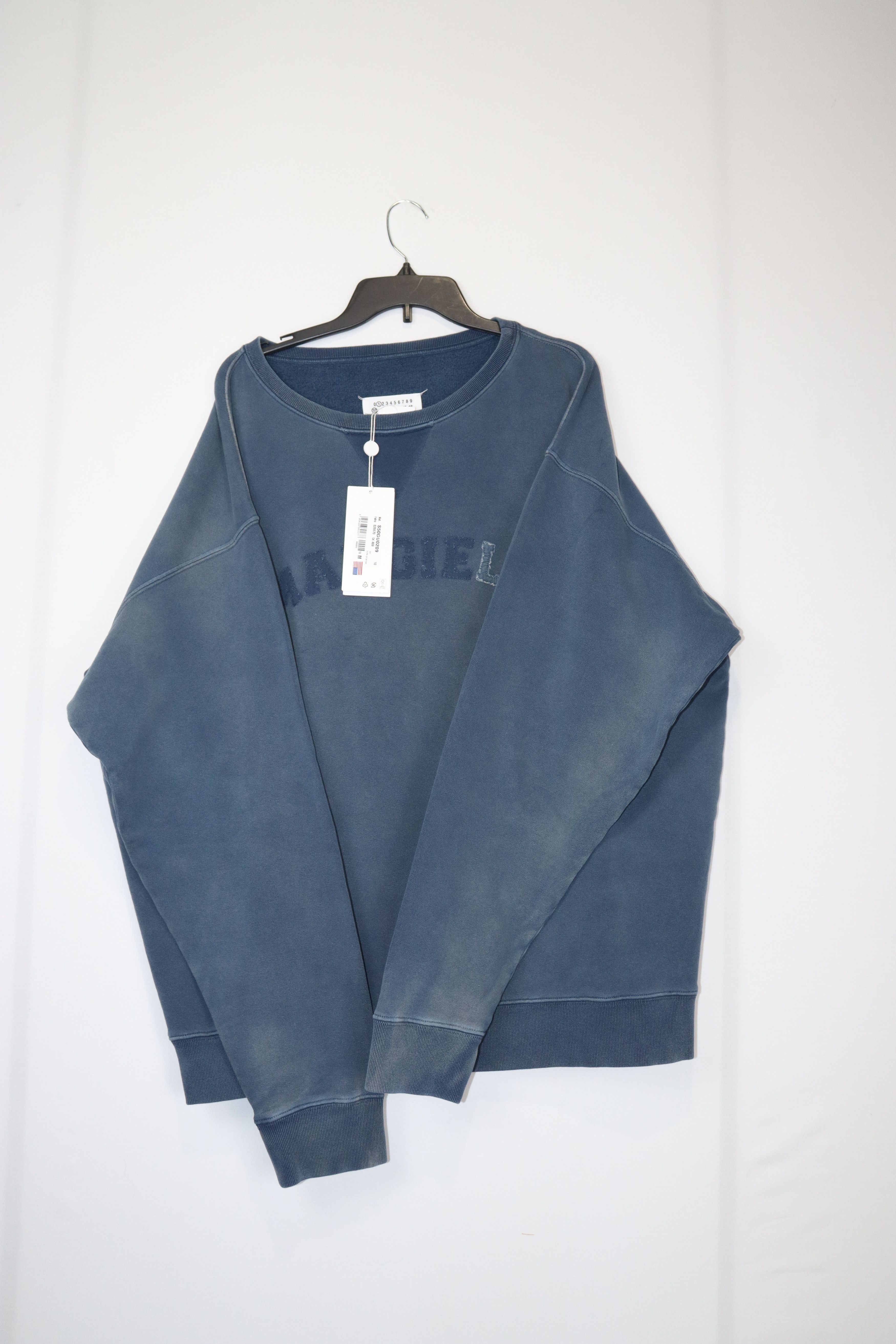 Maison Margiela o1rshd10124 Margiela Wide Neck Logo Sweater in Blue Size US M / EU 48-50 / 2 - 2 Thumbnail