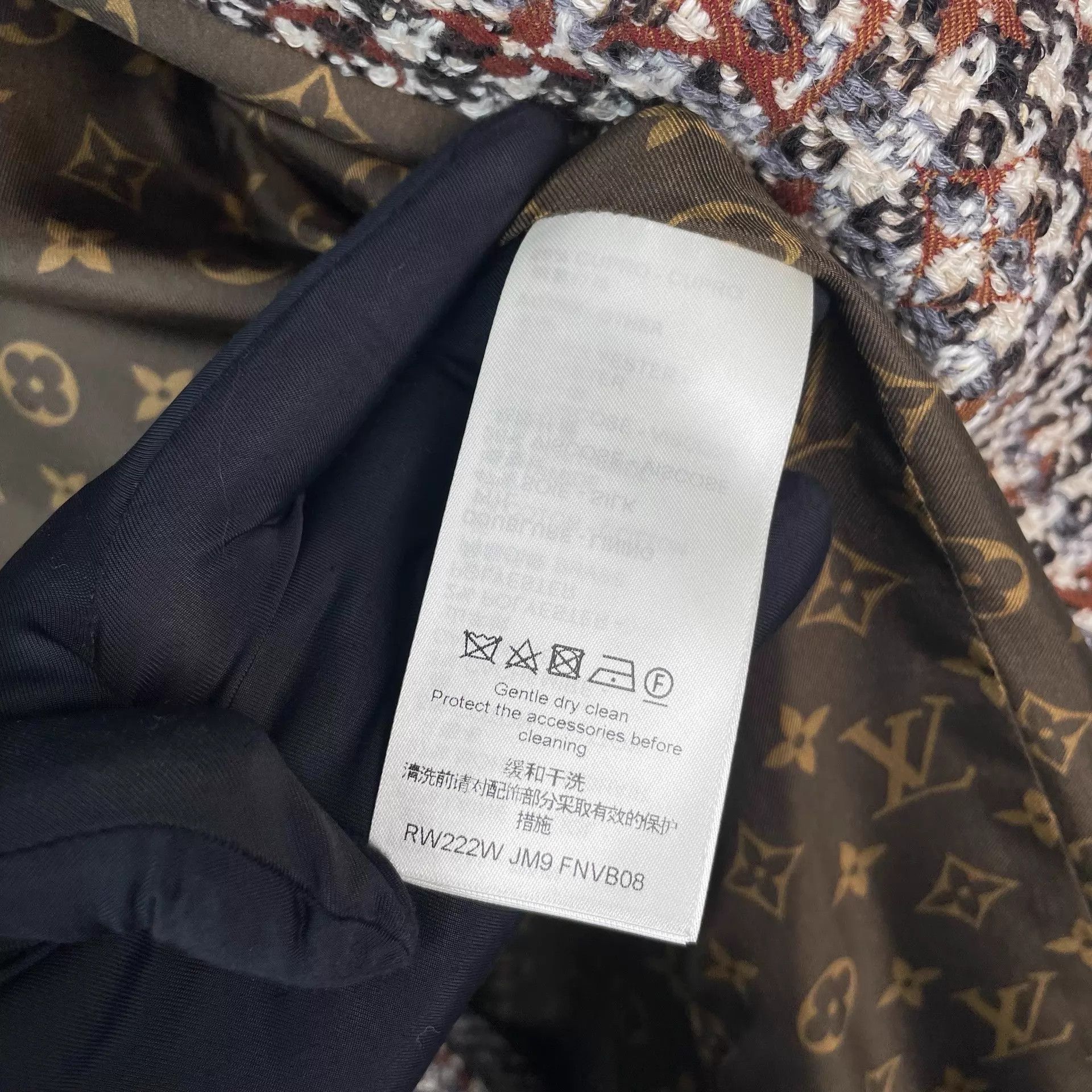 Louis Vuitton LV tweed blazer women's size 34 logo-lined tags & dust bag Size XS / US 0-2 / IT 36-38 - 5 Thumbnail
