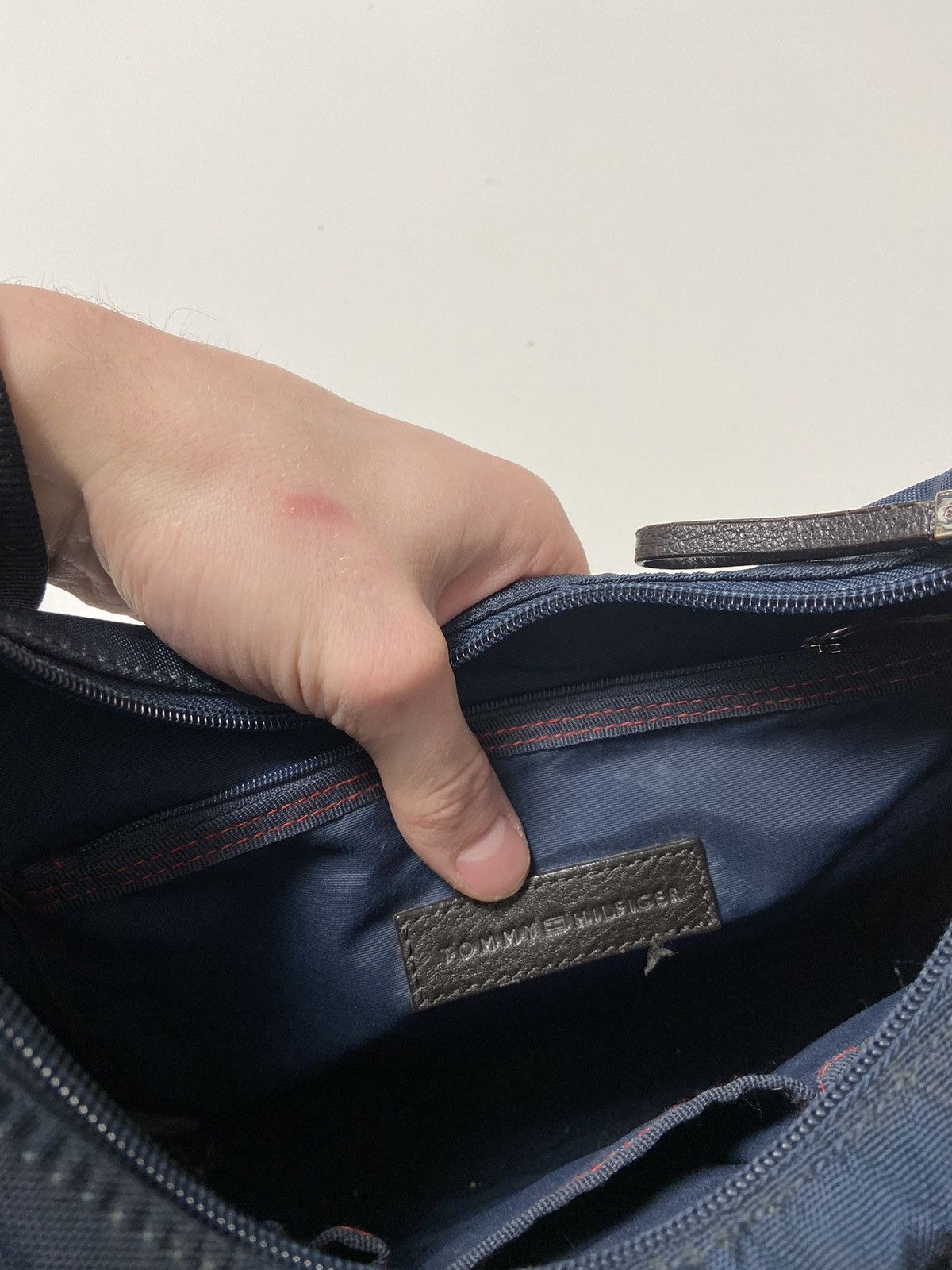 Tommy Hilfiger Tommy Hilfiger Bag y2k hype Size ONE SIZE - 14 Thumbnail