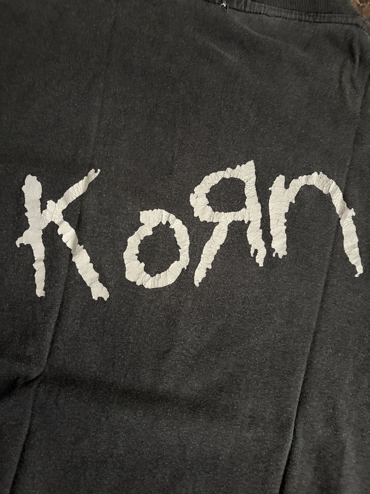 Band Tees 2000s Vintage Korn ‘Issues’ Album Faded Rare AOP T-Shirt Size US M / EU 48-50 / 2 - 11 Thumbnail