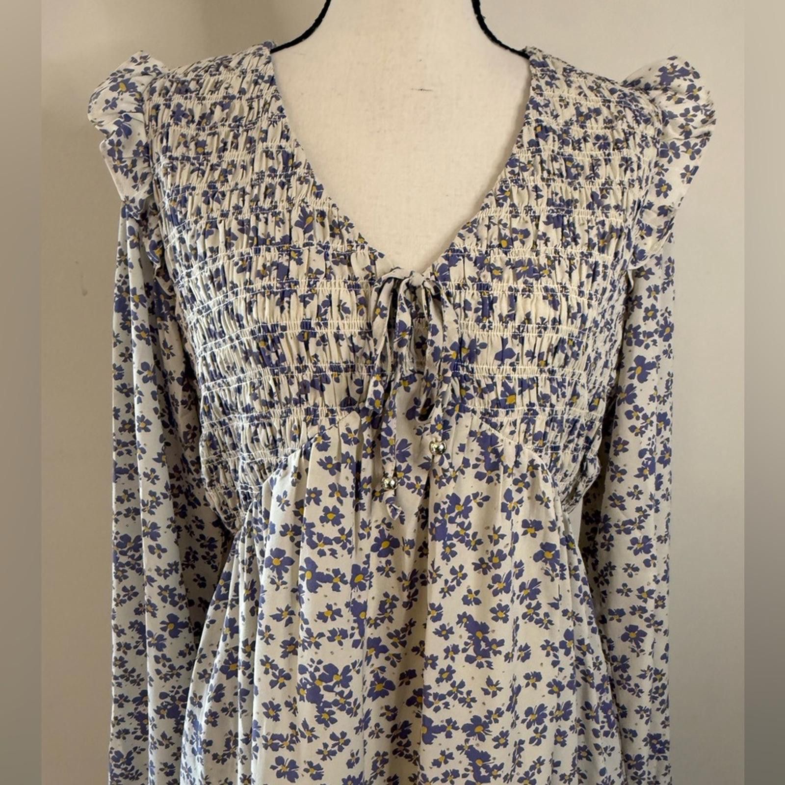 Mercedes-Benz &merci floral midi dress ruffled smocked shabby chic SZ LG Size L / US 10 / IT 46 - 4 Thumbnail
