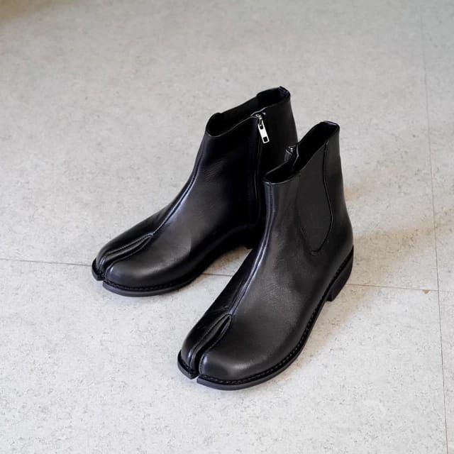 Designer Unisex Takumi Chelsea Boots Tabi Leather Size US 10 / EU 43 - 8 Thumbnail