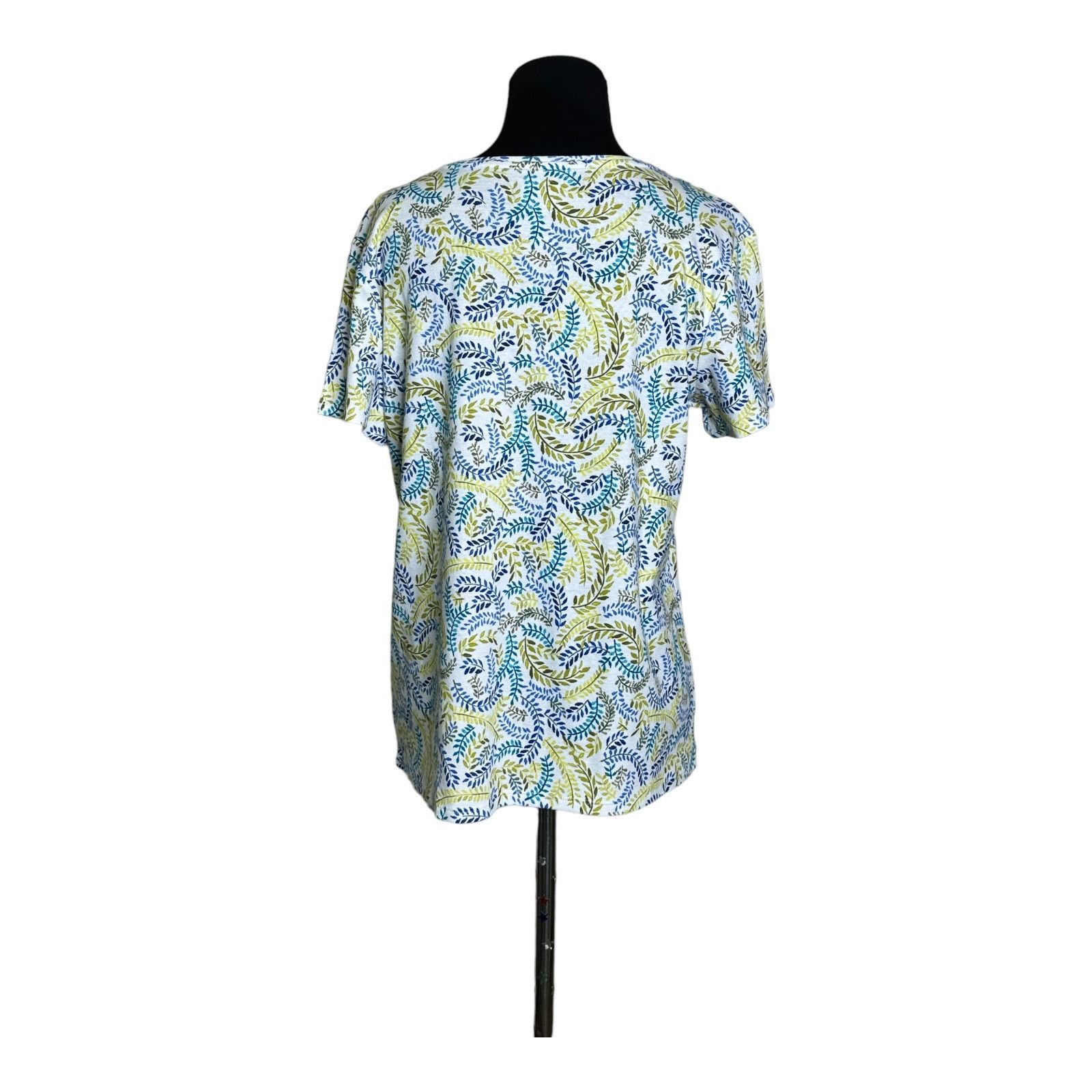 Croft & Barrow Croft & Barrow white leaves print short sleeves tee size PM Size M / US 6-8 / IT 42-44 - 2 Thumbnail