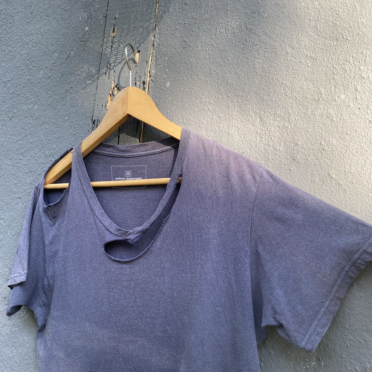 uniform experiment Thrashed Faded Uniform Experiment Navy ERD Grunge Tshirt Size US M / EU 48-50 / 2 - 3 Thumbnail
