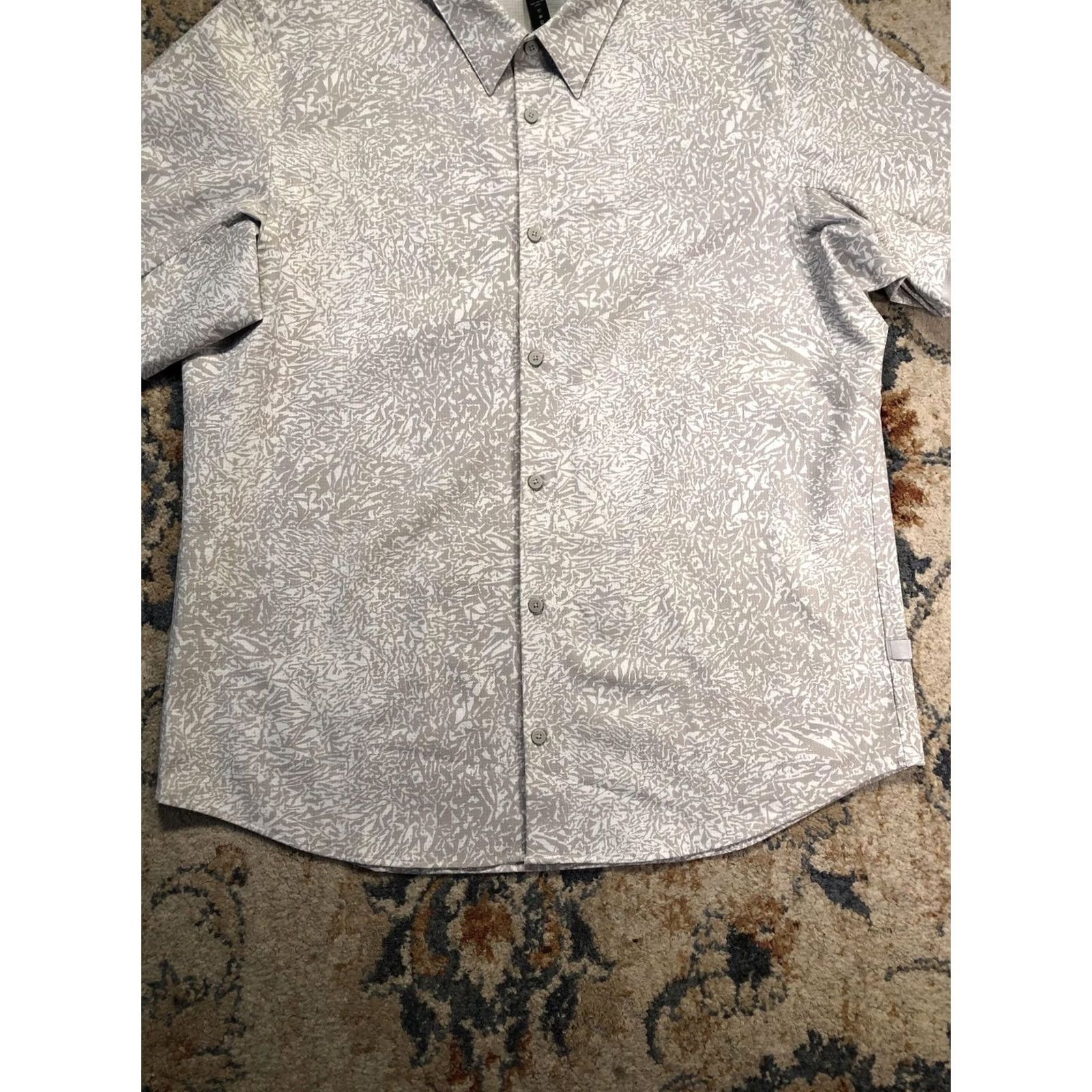 Lululemon Lululemon Shirt Mens 2XL Gray Abstract Graphic Print Short Sleeve Button-Up Stretch Size US XXL / EU 58 / 5 - 5 Thumbnail