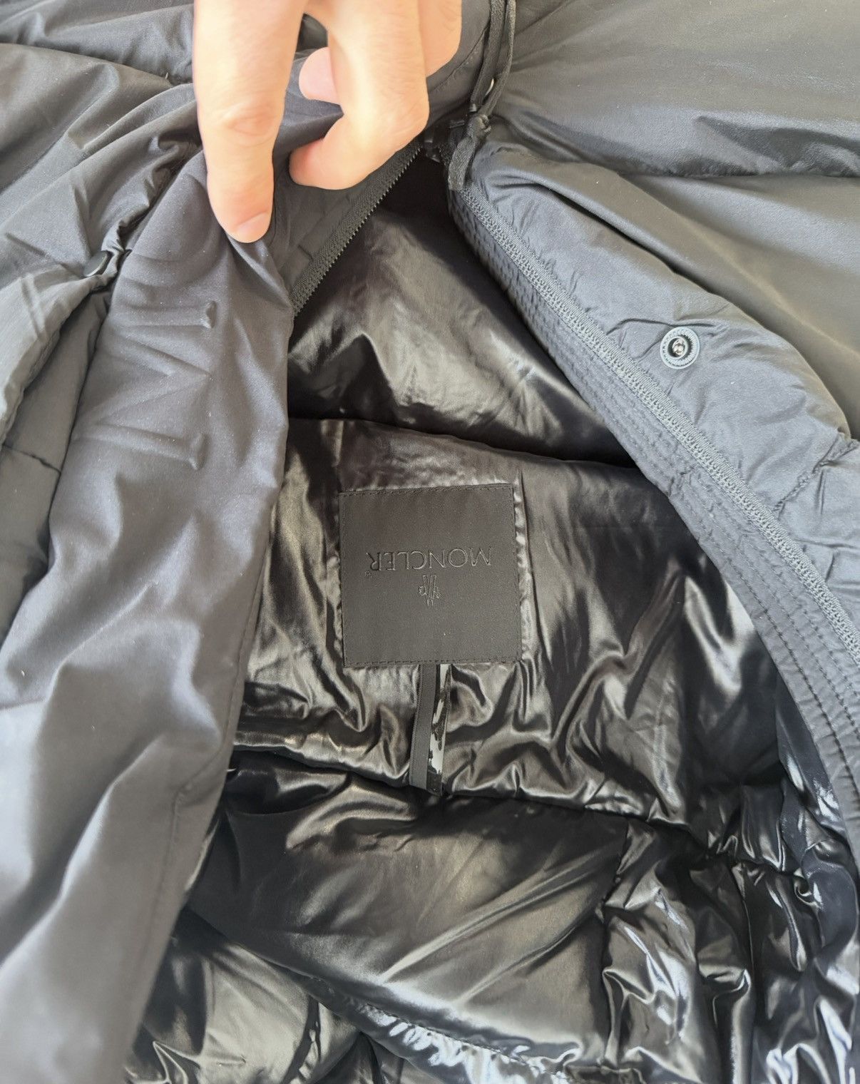 Moncler Moncler madeira size 4 Size US XL / EU 56 / 4 - 4 Thumbnail