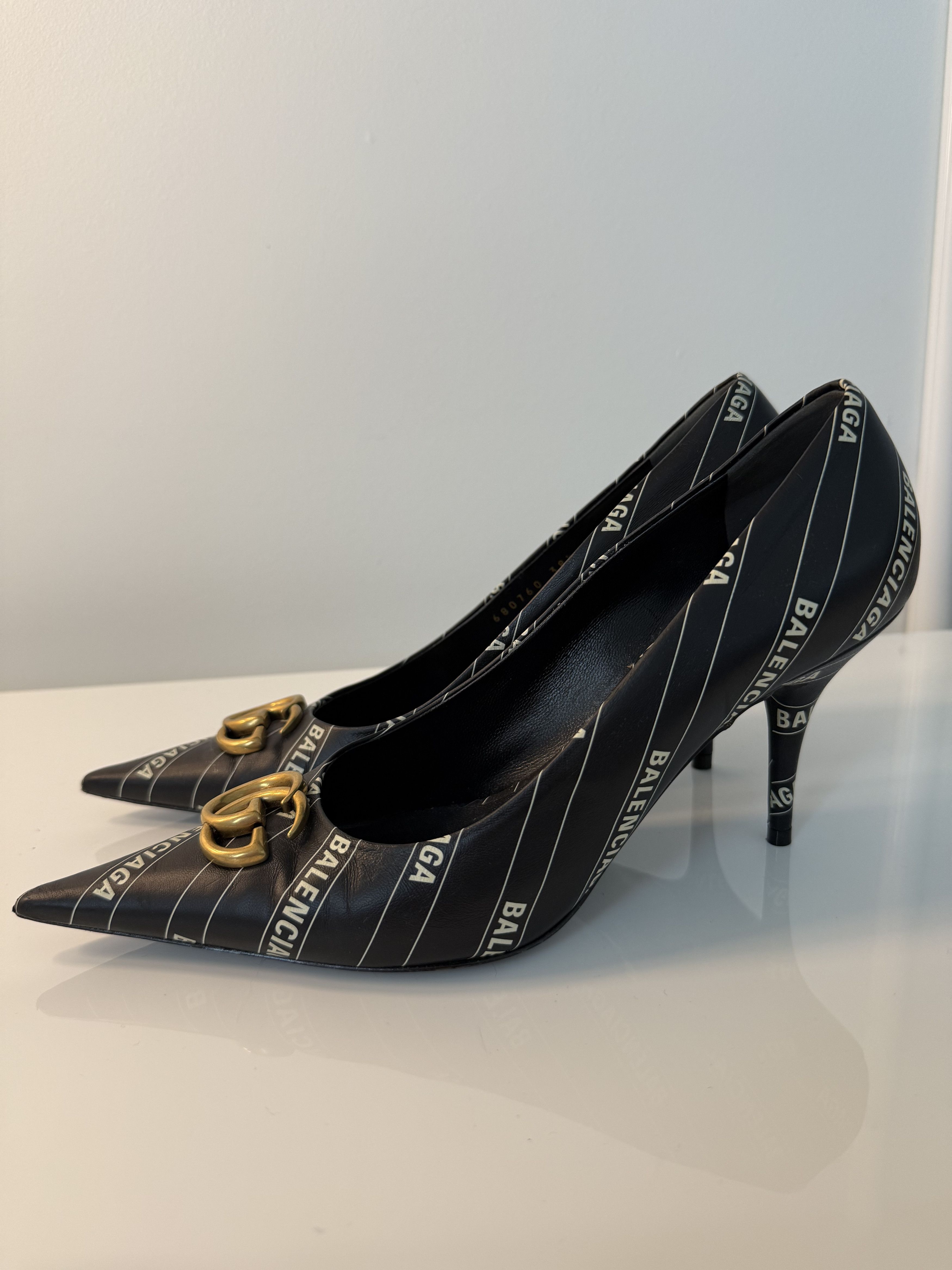 Gucci Gucci x Balenciaga Pointed Toe Heels Size US 8.5 / IT 38.5 - 2 Thumbnail