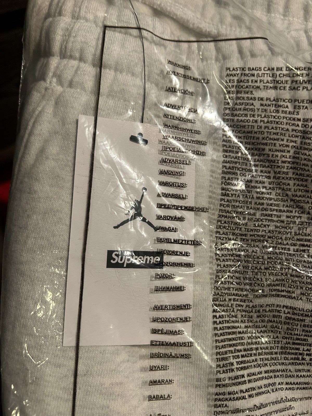 Jordan Brand Supreme x Jordan sweatpants Size US 32 / EU 48 - 4 Thumbnail