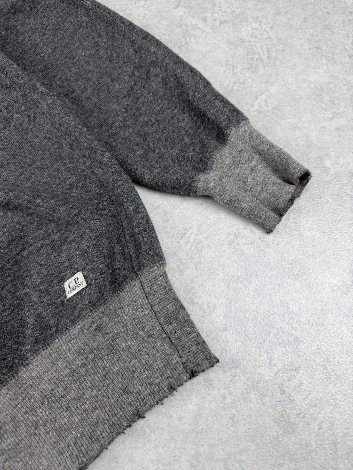C.P. Company C.P. Company Grey Wool Blend Sweater Crewneck Size 52 Size US L / EU 52-54 / 3 - 6 Thumbnail