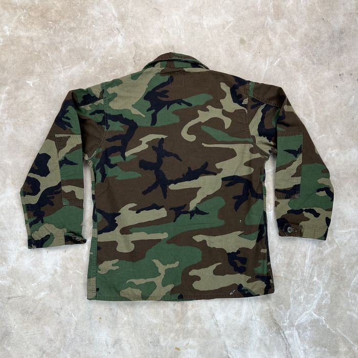 Vintage Vintage 1981 U.S. Military Woodland Camo Twill Combat Jacket ...