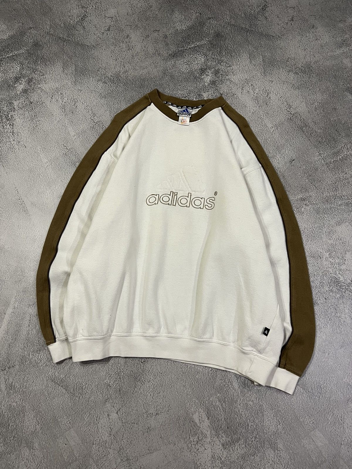 Adidas × Vintage Vintage Y2k Adidas🤍 3D Spellout Big Logo Sweatshirt 90’s Size US XL / EU 56 / 4 - 1 Thumbnail