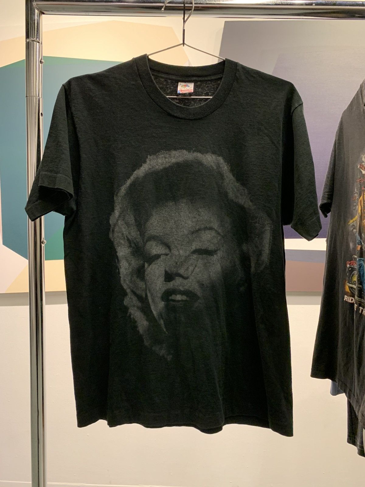 Japanese Brand Marlyn Monroe T 90s Size US L / EU 52-54 / 3 - 2 Thumbnail
