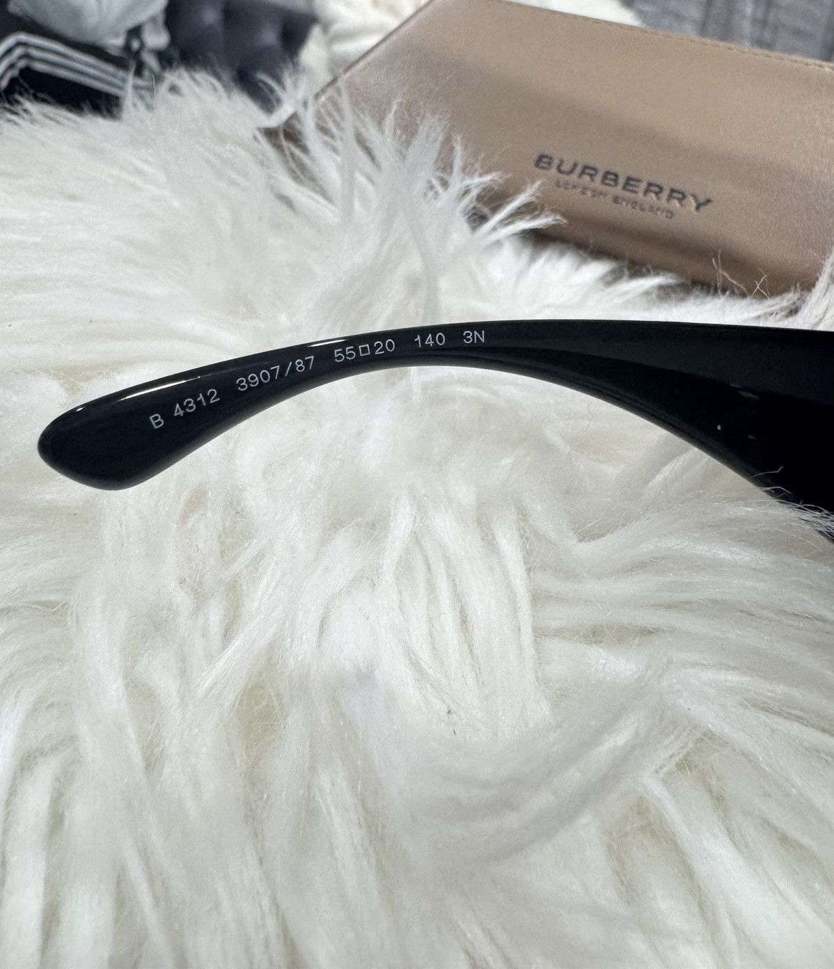 Burberry Black Burry “B” Lens Motif sunglasses Size ONE SIZE - 6 Thumbnail