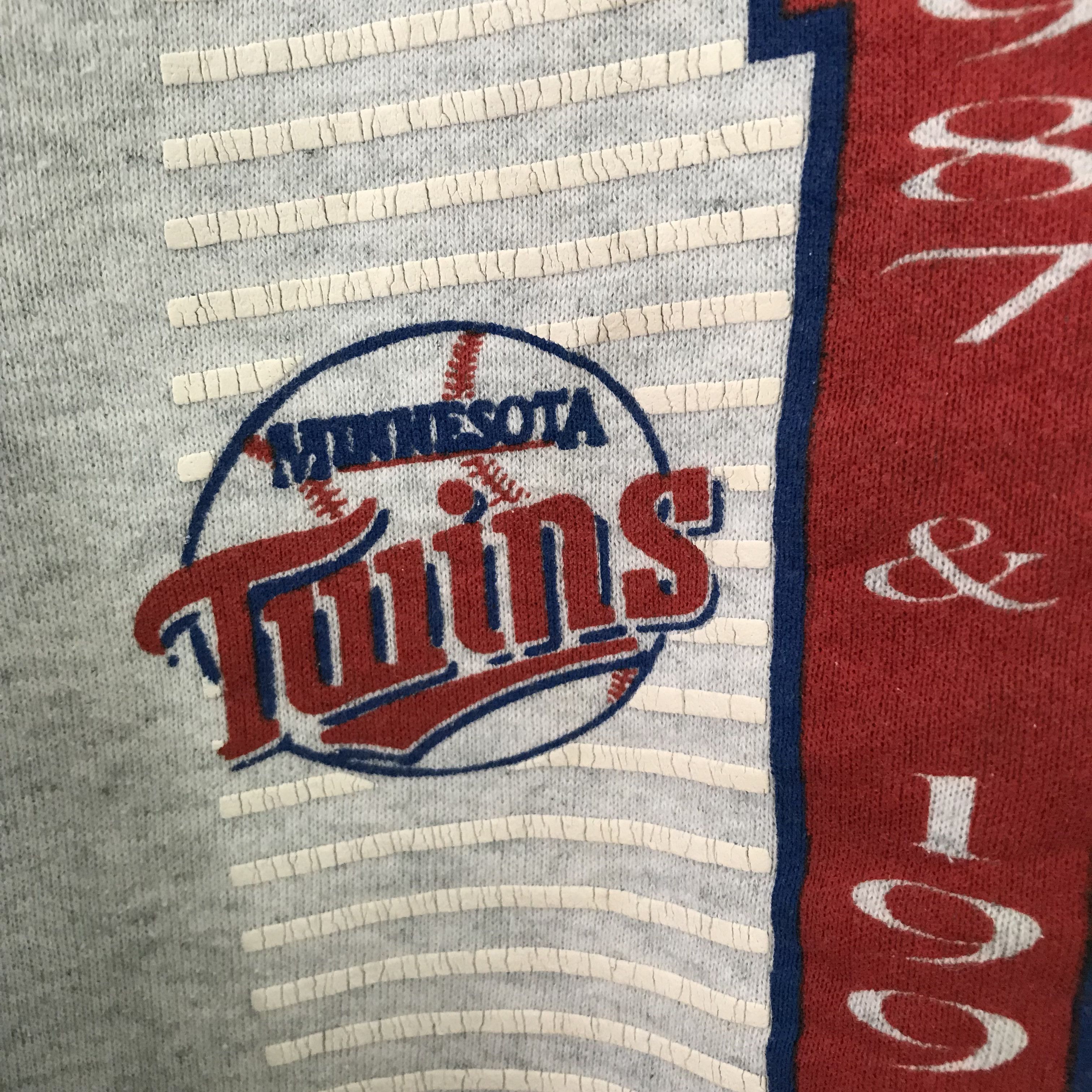 Fruit Of The Loom Vintage 90’s Minnesota Twins Gray Sweatshirt - 239 Size US S / EU 44-46 / 1 - 5 Thumbnail