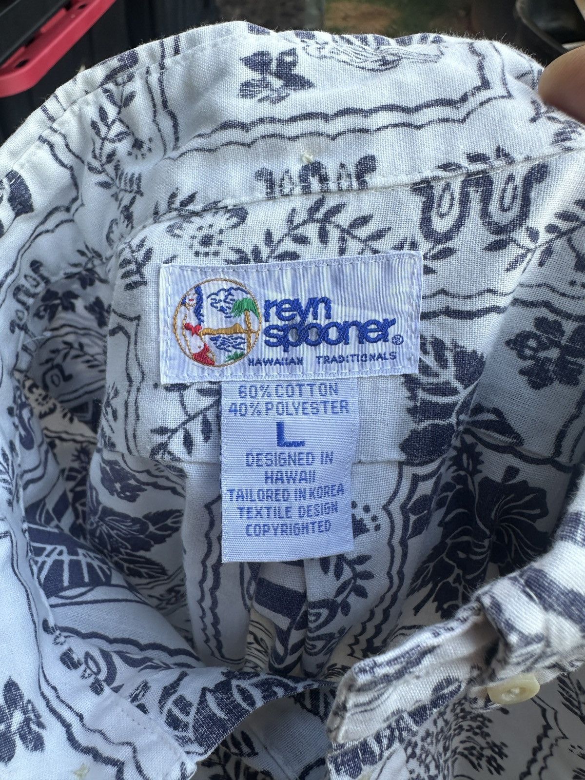 Reyn Spooner PreOwned Reyn Spooner White Hawaiian Print Man's L Size US L / EU 52-54 / 3 - 4 Thumbnail