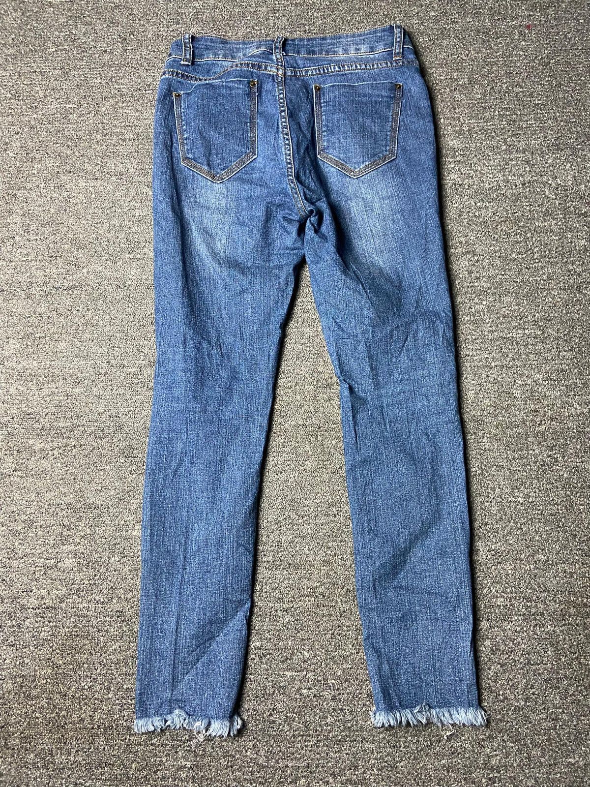 Acne Studios Acne Studios Knee Ripped Denim Jeans (162) Size 27" / US 4 / IT 40 - 2 Thumbnail