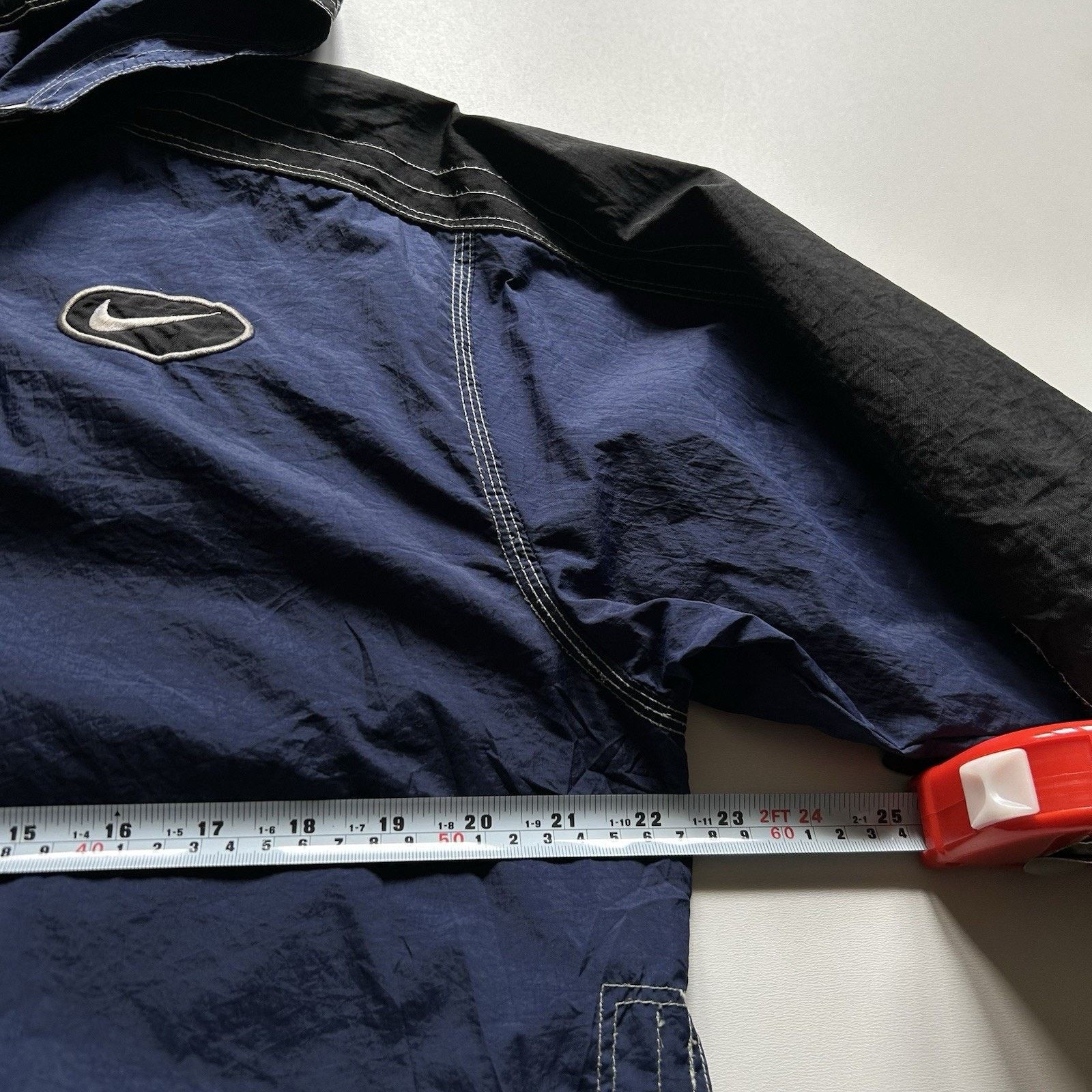Nike Vintage 90s Nike Jacket Size Small Hooded Windbreaker Rare Size US S / EU 44-46 / 1 - 5 Thumbnail