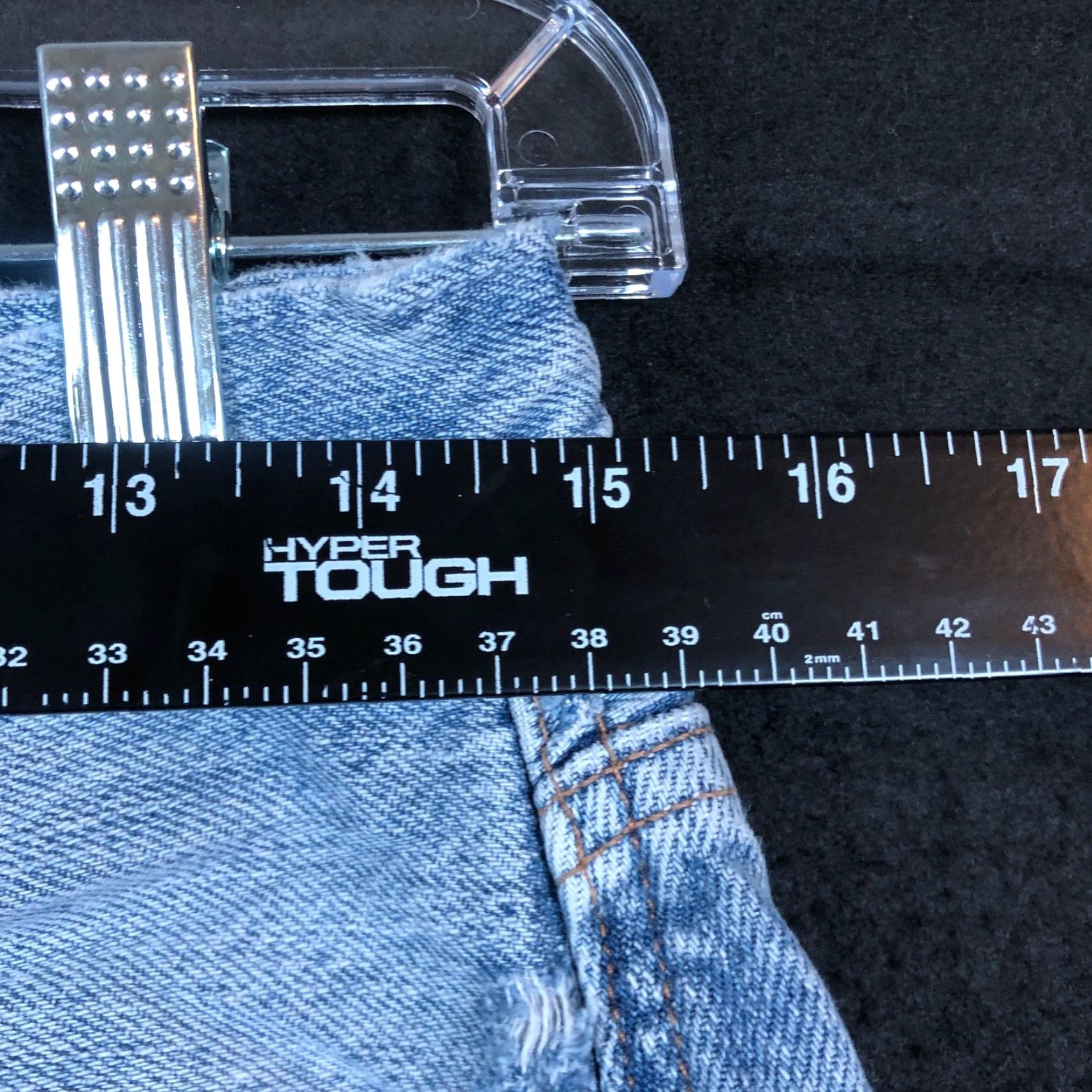 American Eagle Outfitters VINTAGE American Eagle Jeans Blue Denim High Rise Mom Distressed Thrashed 8 Womens Jeans Regular 30in 27in Inseam Womens Size 30" / US 8 / IT 44 - 7 Thumbnail