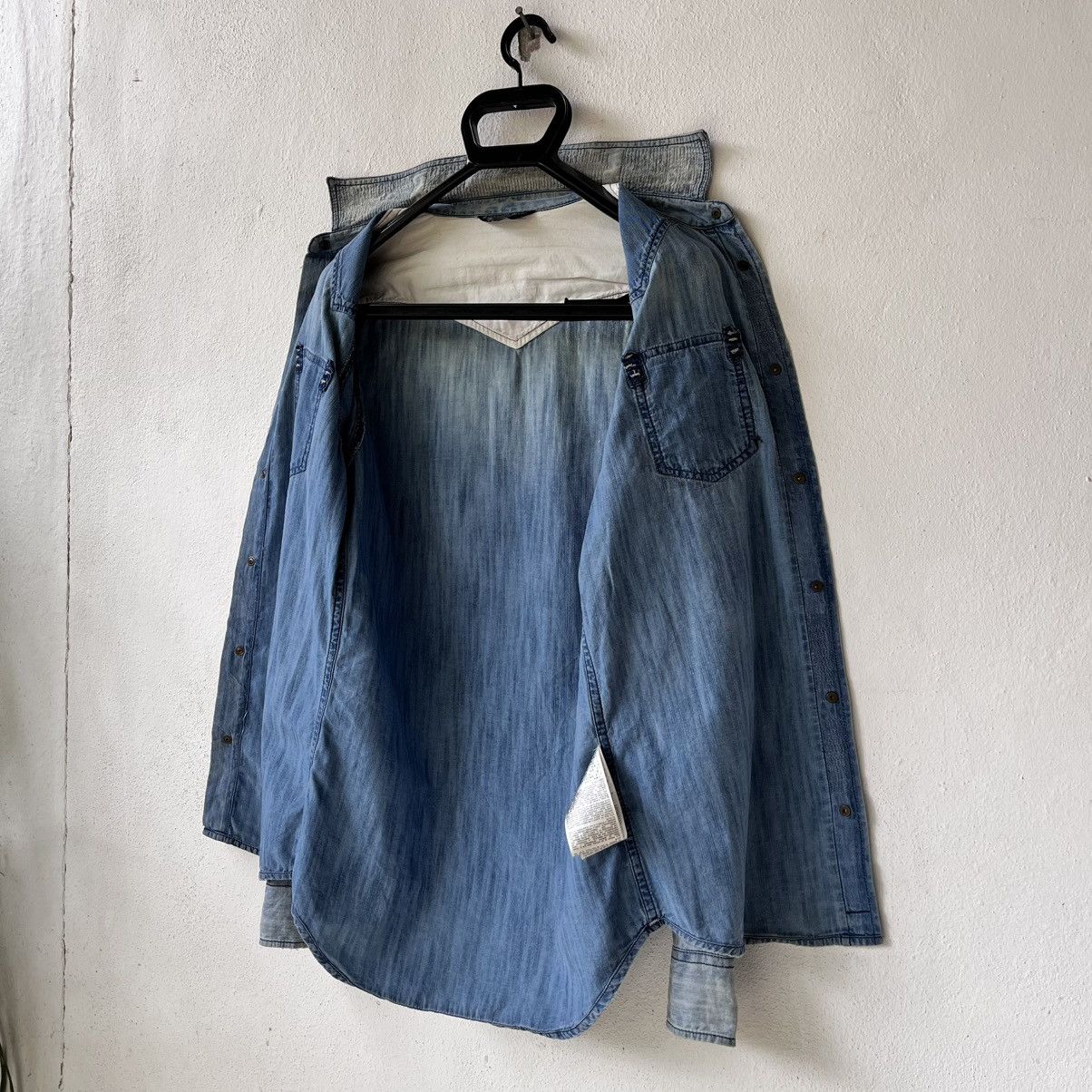 Diesel Diesel Distressed Western Denim Shirt Light Wash Size XS / US 0-2 / IT 36-38 - 5 Thumbnail