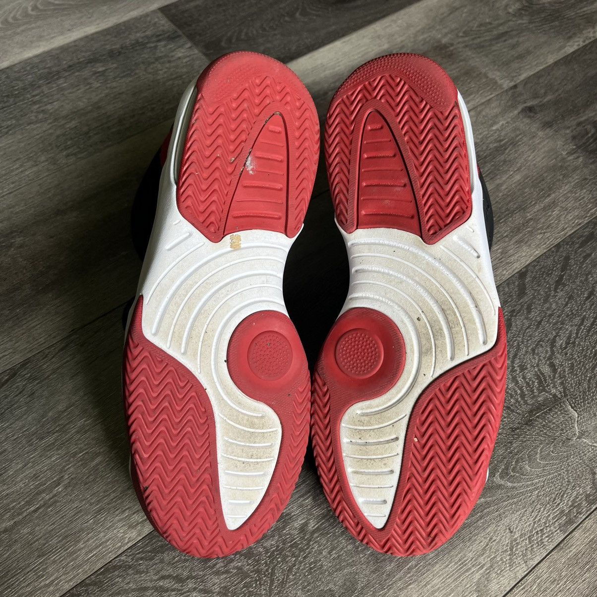 Jordan Brand Jordan Max Aura Black Red Suede Basketball Shoes Size 11.5 Size US 11.5 / EU 44-45 - 7 Thumbnail