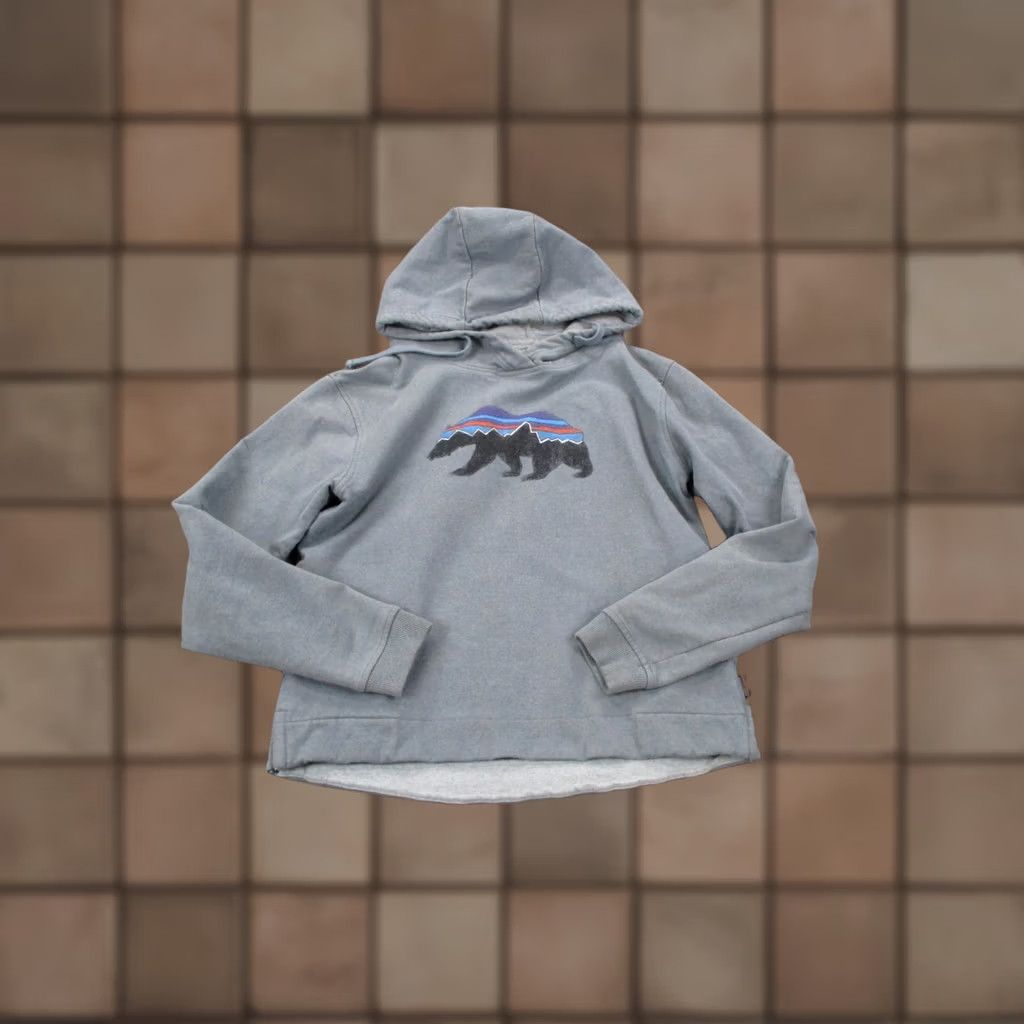 Patagonia Patagonia Hoodie Womens S Gray Uprisal Bear Camping Active Jacket Hiking 39556 Size S / US 4 / IT 40 - 1 Thumbnail