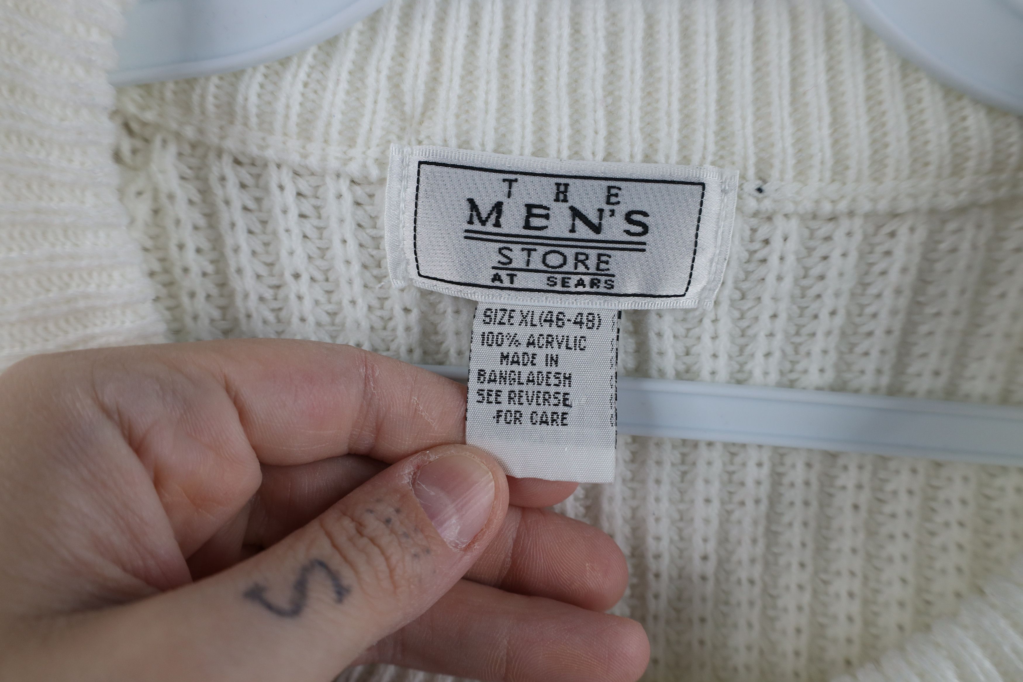 Vintage Vintage 90s Streetwear Ribbed Knit Crewneck Sweater White Size US XL / EU 56 / 4 - 7 Thumbnail