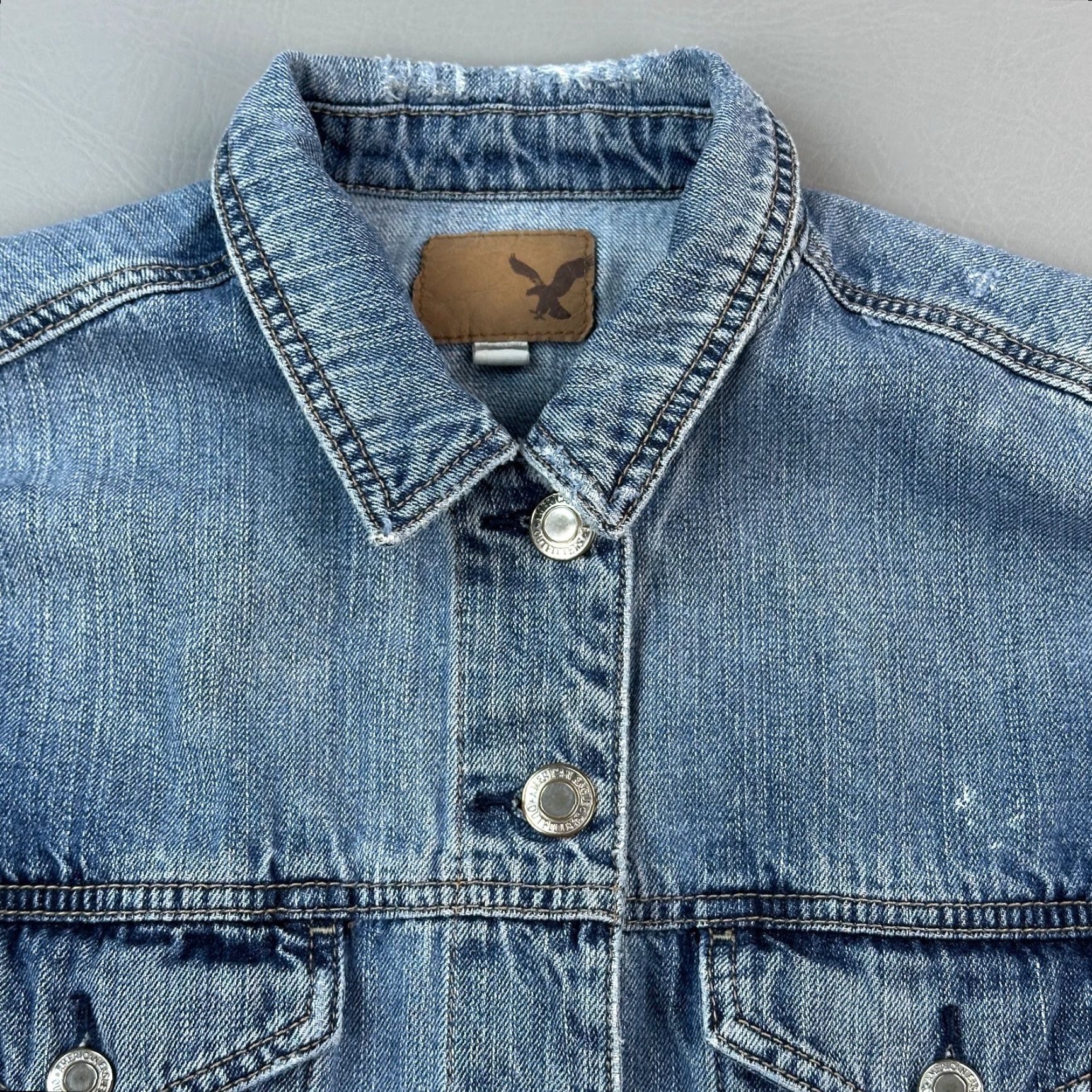 American Eagle Outfitters VINTAGE American Eagle Jacket Mens Medium Blue Denim Classic Trucker Rockabilly 90s USA Western Logo Pockets Collared Button Closure Size US M / EU 48-50 / 2 - 4 Thumbnail