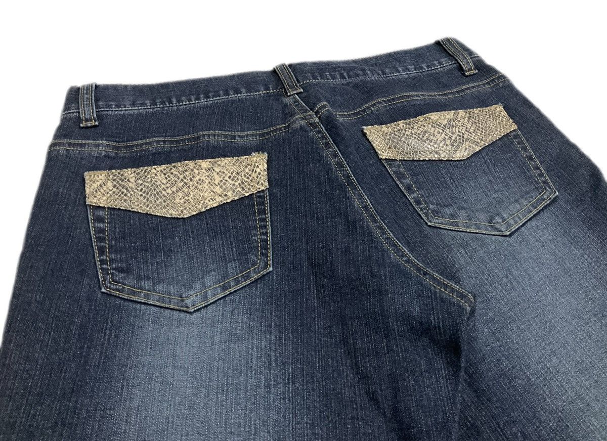 If Six Was Nine × Japanese Brand × Le Grande Bleu (L.G.B.) 🔥Sick Y2K Oririn Flared Denim Snakeskin Pockets Size US 30 / EU 46 - 2 Thumbnail