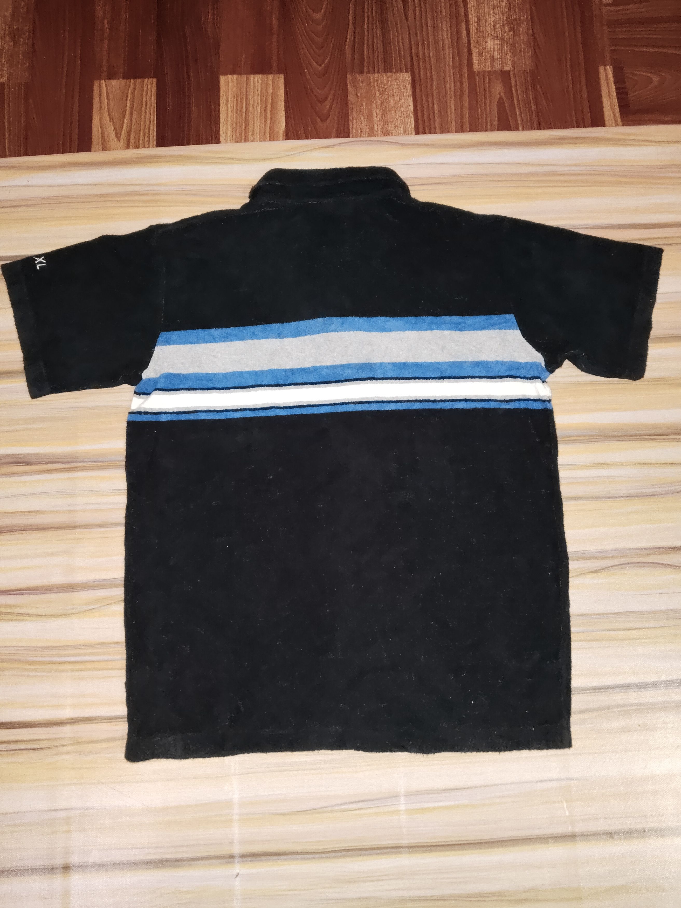 Xlarge X-LARGE Shirt Size US L / EU 52-54 / 3 - 6 Thumbnail
