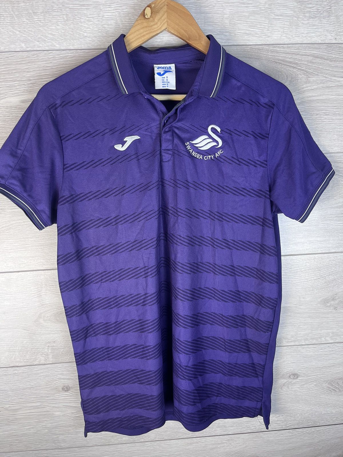 Joma Men’s soccer jersey Joma Swansea City AFC size S Size US S / EU 44-46 / 1 - 4 Thumbnail