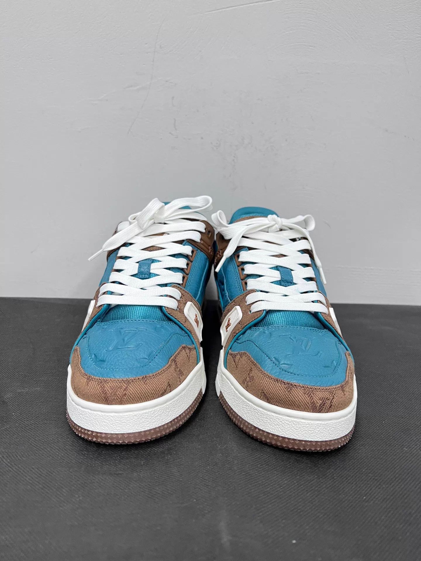 Louis Vuitton Louis Vuitton Trainer Green Brown Sneaker UK7.5 Worn2x Size US 8.5 / EU 41-42 - 2 Thumbnail