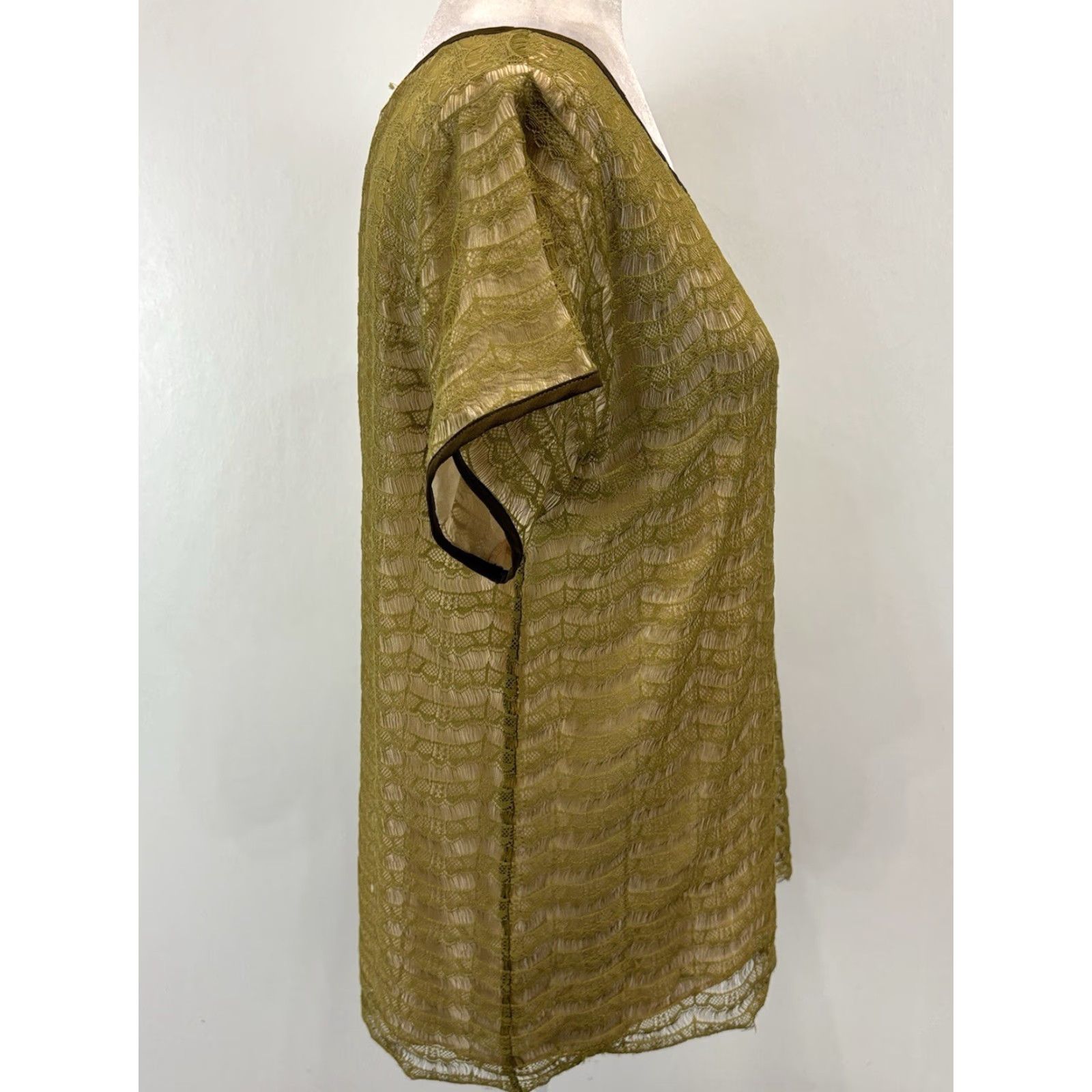 J.Crew J. Crew Lace Overlay Top Blouse Sz Small Women’s Green Short Sleeve Career Size S / US 4 / IT 40 - 4 Thumbnail