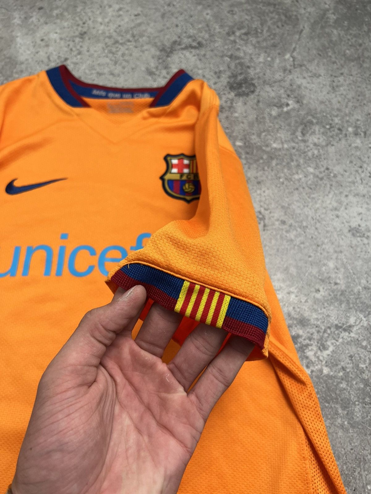 Nike 2007-08 Barcelona Away Messi #19 Nike Size US XS / EU 42 / 0 - 7 Thumbnail