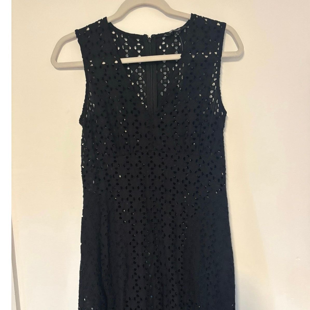 Madewell NWT Madewell Eyelet V-Neck Maxi Dress In Black Size 0 Size XS / US 0-2 / IT 36-38 - 5 Thumbnail