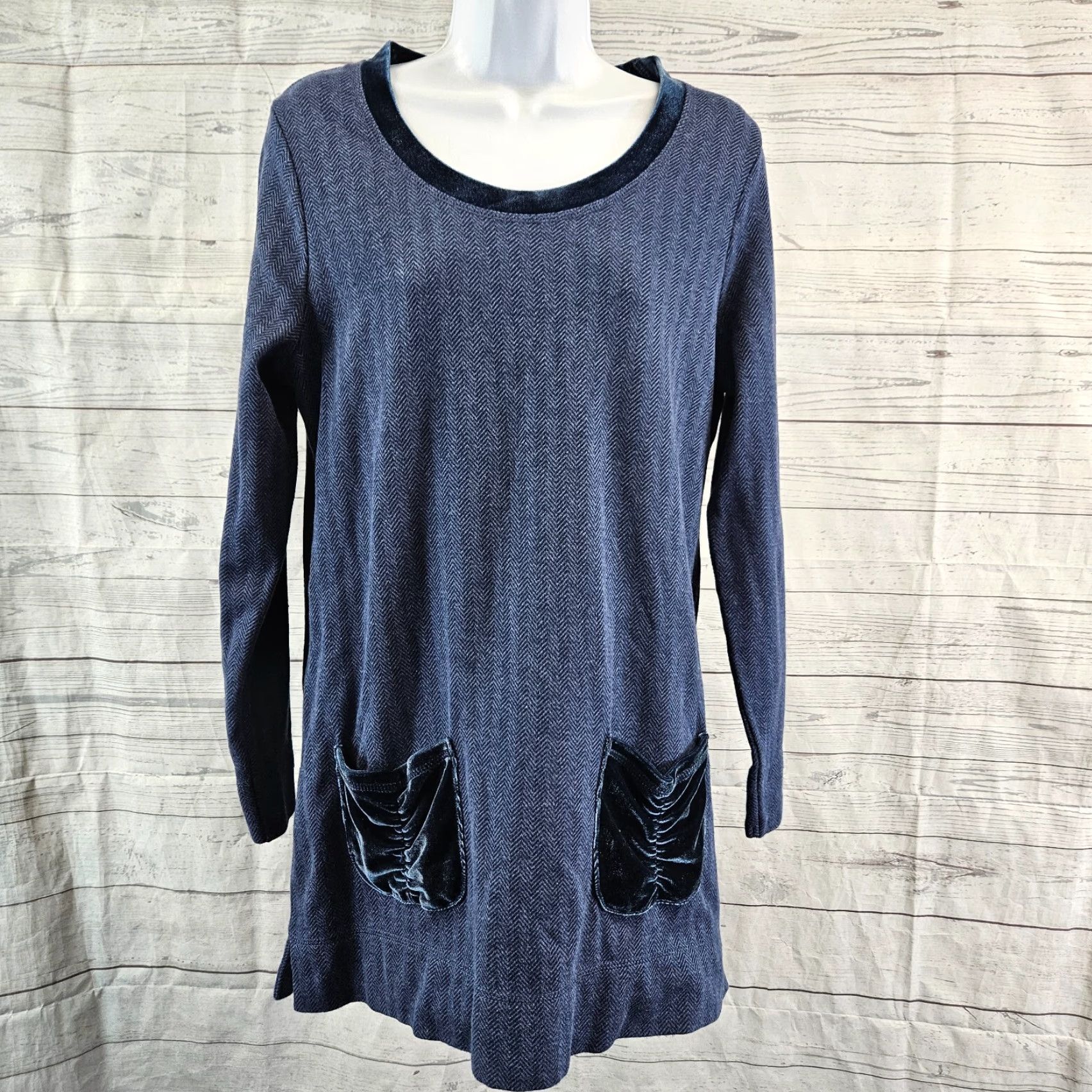 Soft Surroundings Soft Surroundings Blouse Tunic Womens Petite Medium Blue Herringbone Velvet Trim Long Sleeve Round Neck Size ONE SIZE - 2 Thumbnail