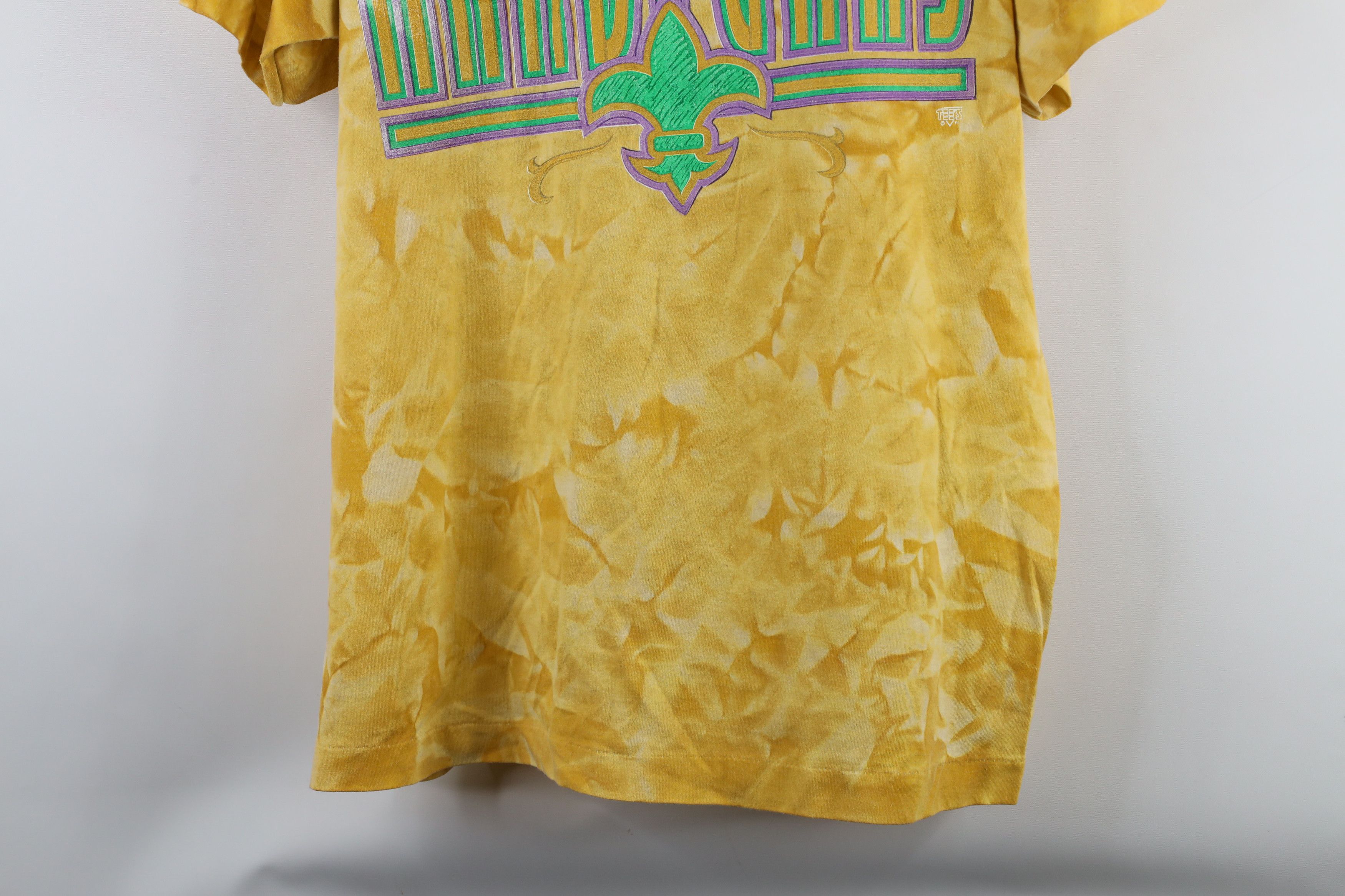 Vintage Vintage 90s Streetwear Mardi Gras Acid Wash T-Shirt Gold USA Size US XL / EU 56 / 4 - 3 Thumbnail