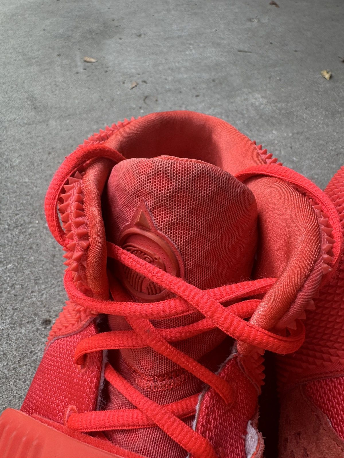 Kanye West NIKE AIR YEEZY 2 RED OCTOBER SIZE 14 Size US 14 / EU 47 - 15 Thumbnail