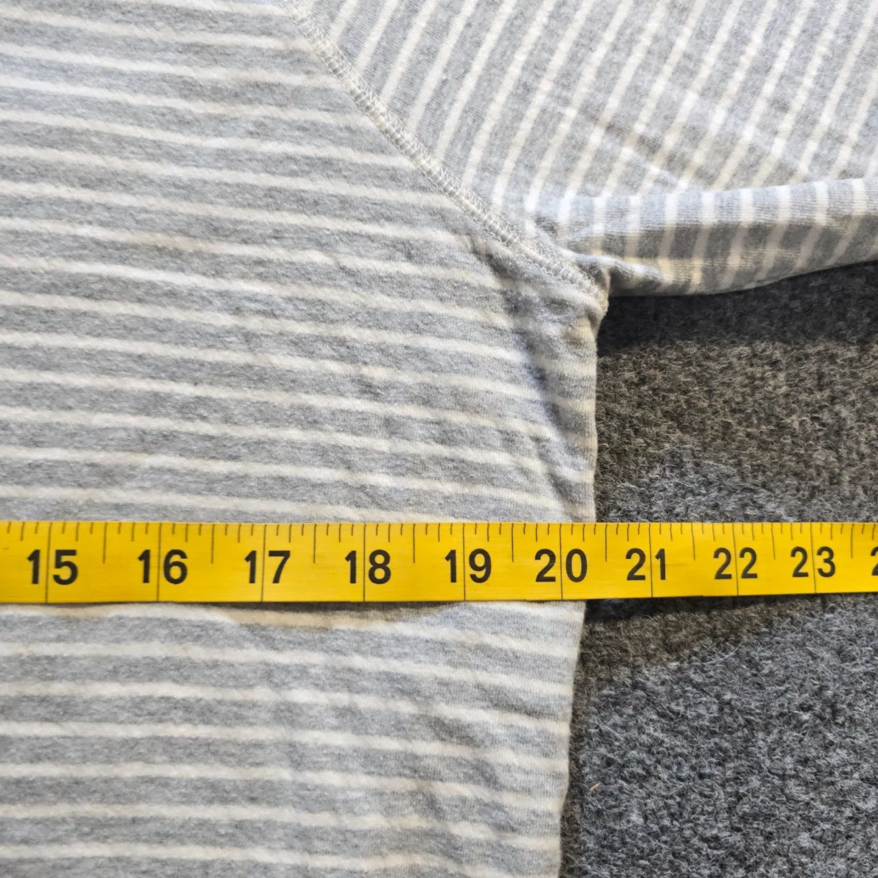 James Perse James Perse Top Womens XL Gray Striped Crew Neck Lounge Casual Comfort Shirt Size XL / US 12-14 / IT 48-50 - 6 Thumbnail