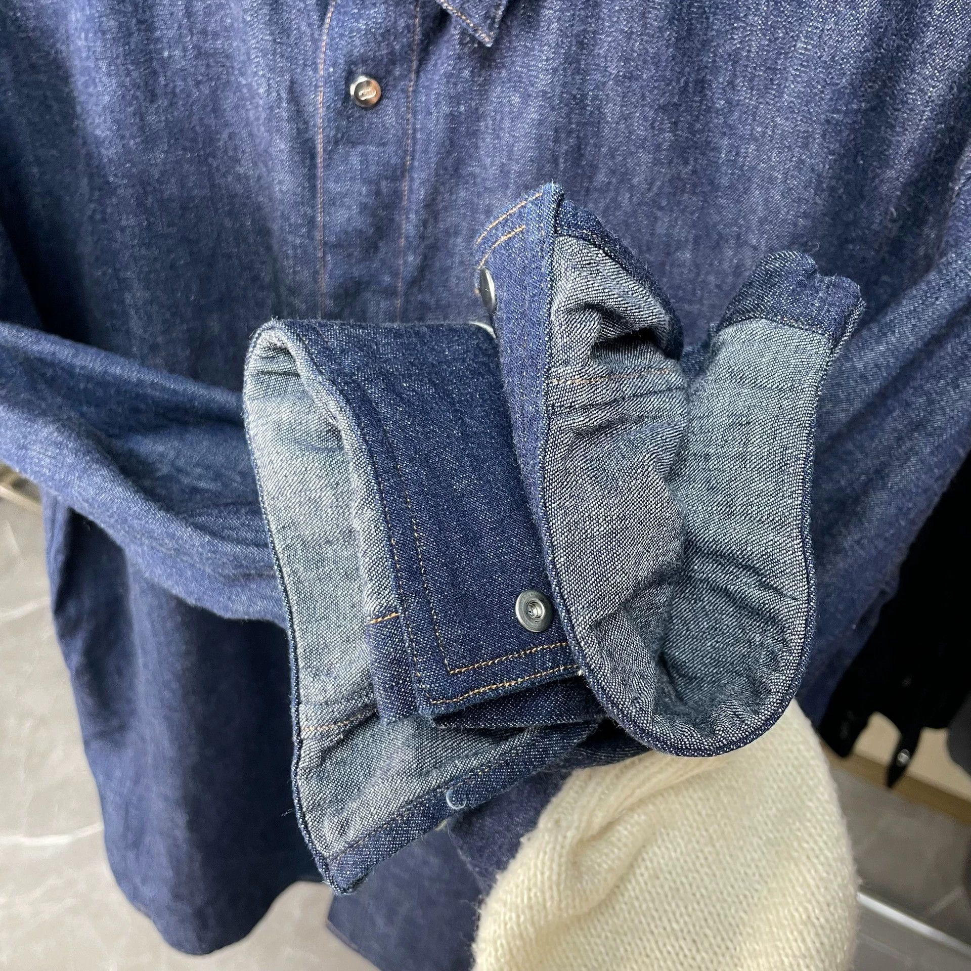 Dior Dior Blue Denim Shirt (Worn Once, Size 39) Size US M / EU 48-50 / 2 - 6 Thumbnail