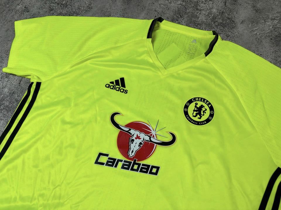 Adidas × Vintage Vintage Chelsea soccer jersey size Xl yellow adidas Carabao Size US XL / EU 56 / 4 - 2 Thumbnail