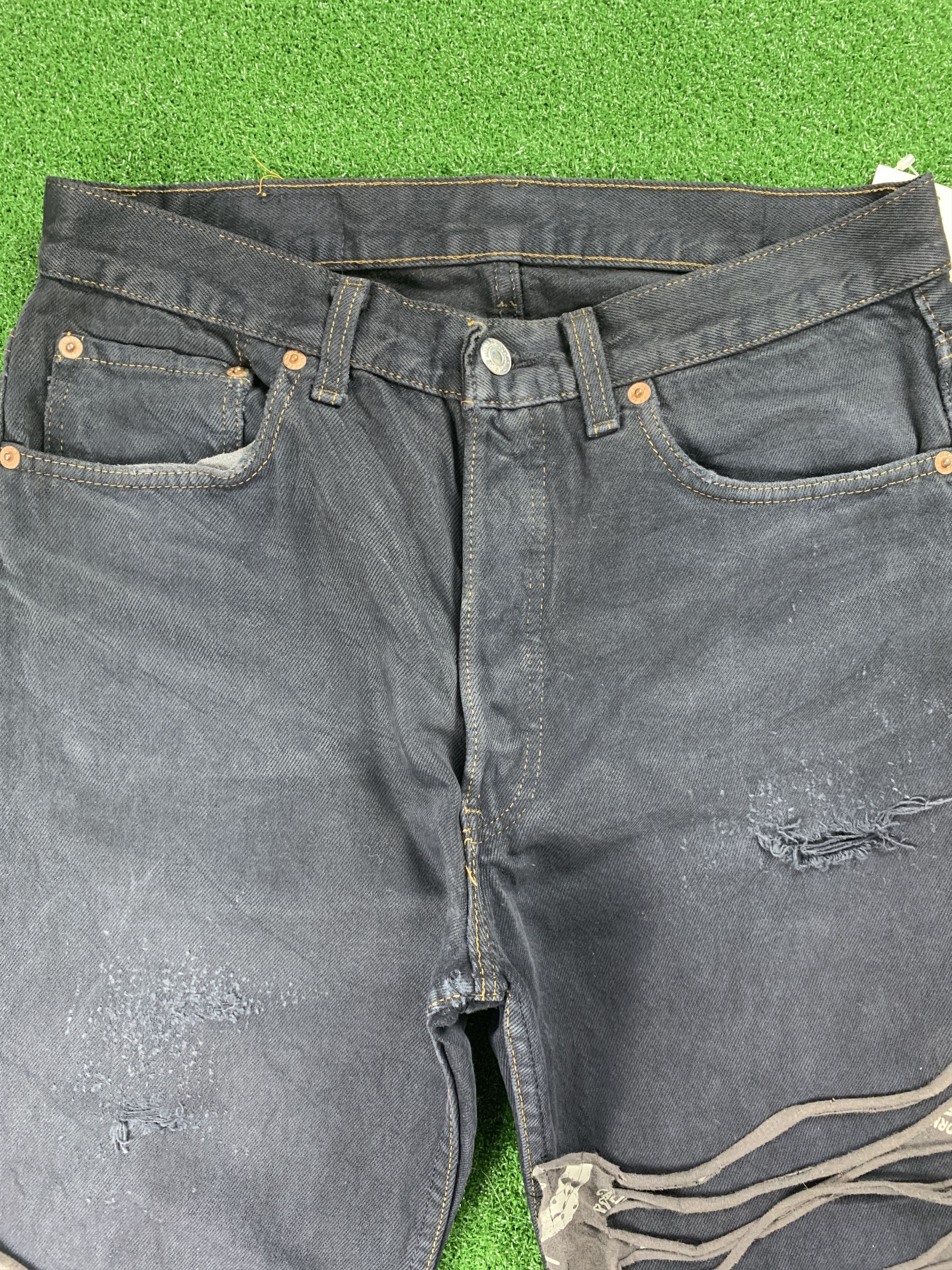 Levi's × Vintage Vintage Levi's 503 Distressed Black Jeans Size US 30 / EU 46 - 2 Thumbnail