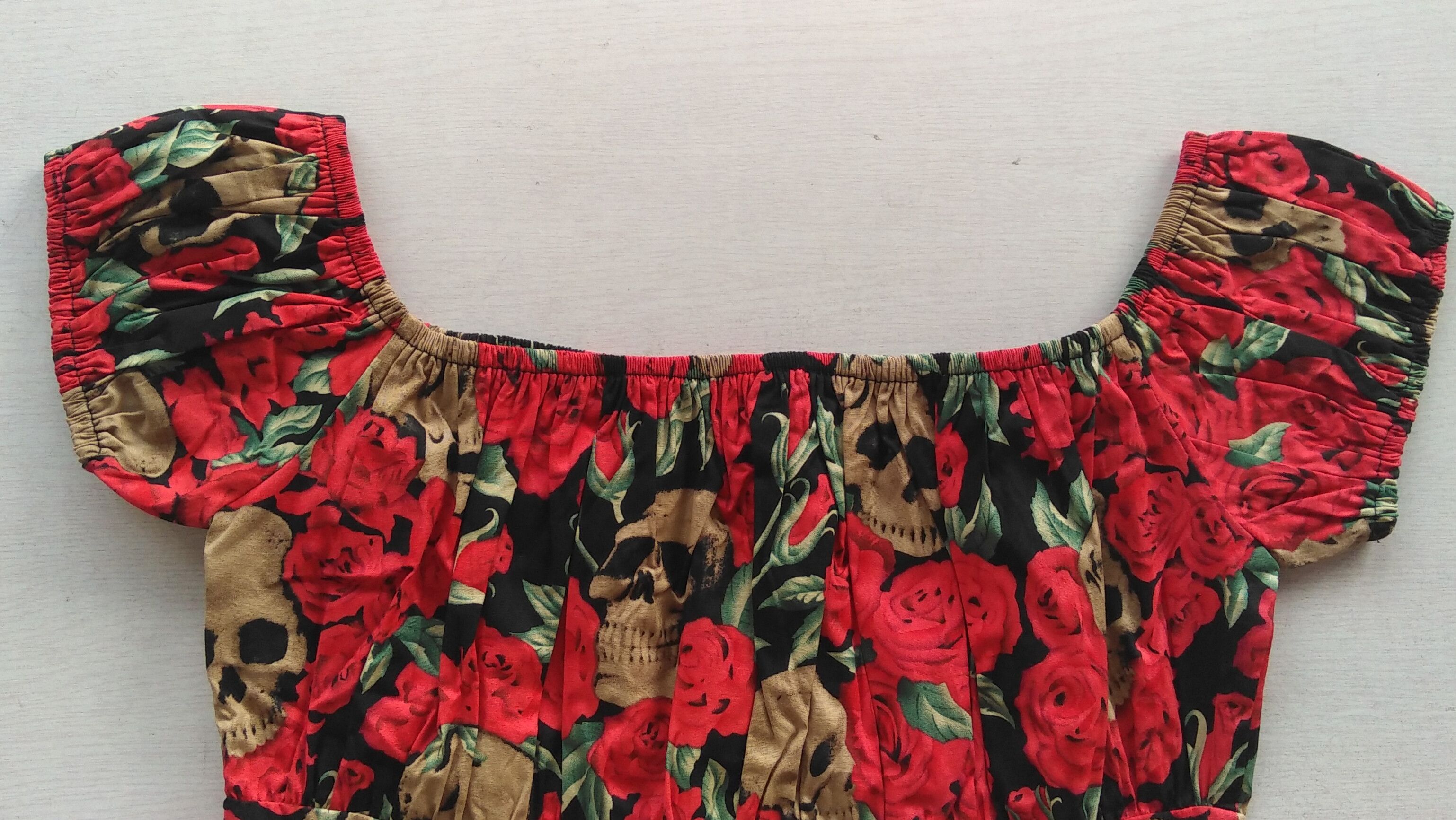 Other Skull rose print off shoulder slim fit women tops Size L / US 10 / IT 46 - 3 Thumbnail