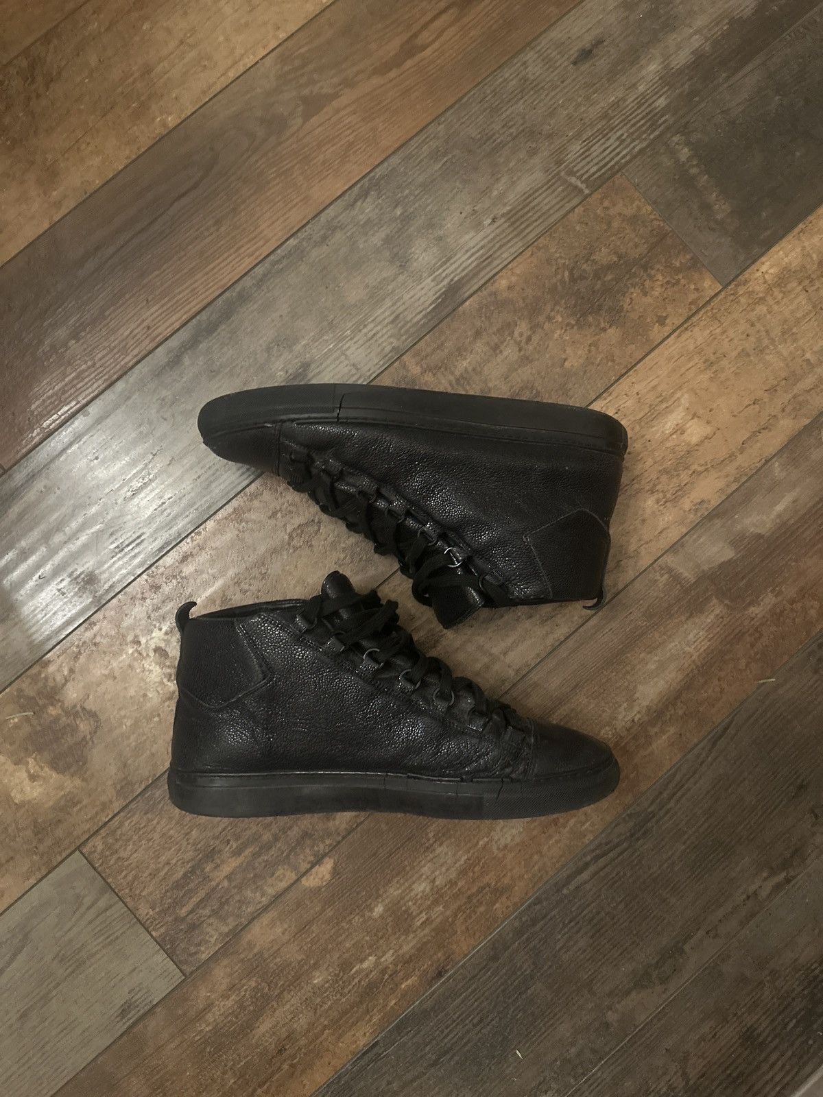 Balenciaga Balenciaga Arena Size US 10.5 / EU 43-44 - 1 Thumbnail