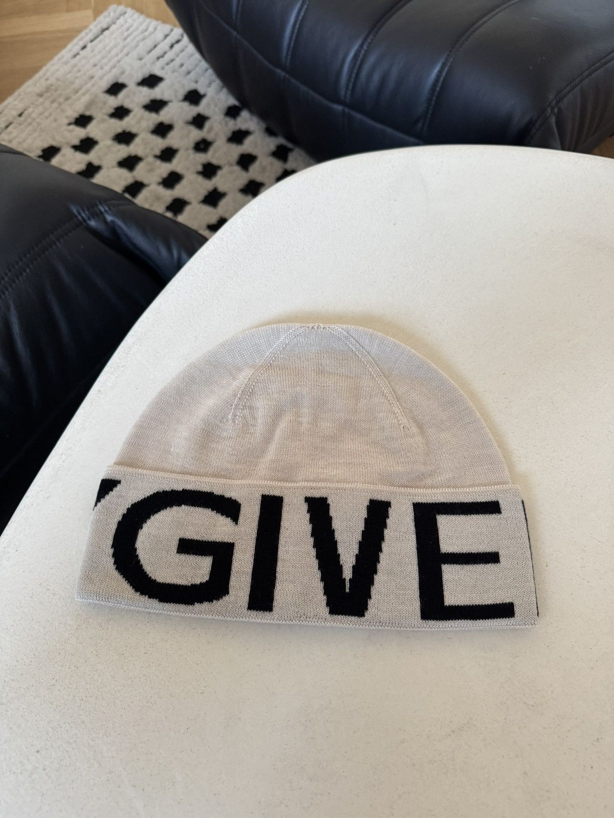 Givenchy Givenchy Intarsia Knit Logo Beanie Designer Luxury High End Size ONE SIZE - 1 Thumbnail