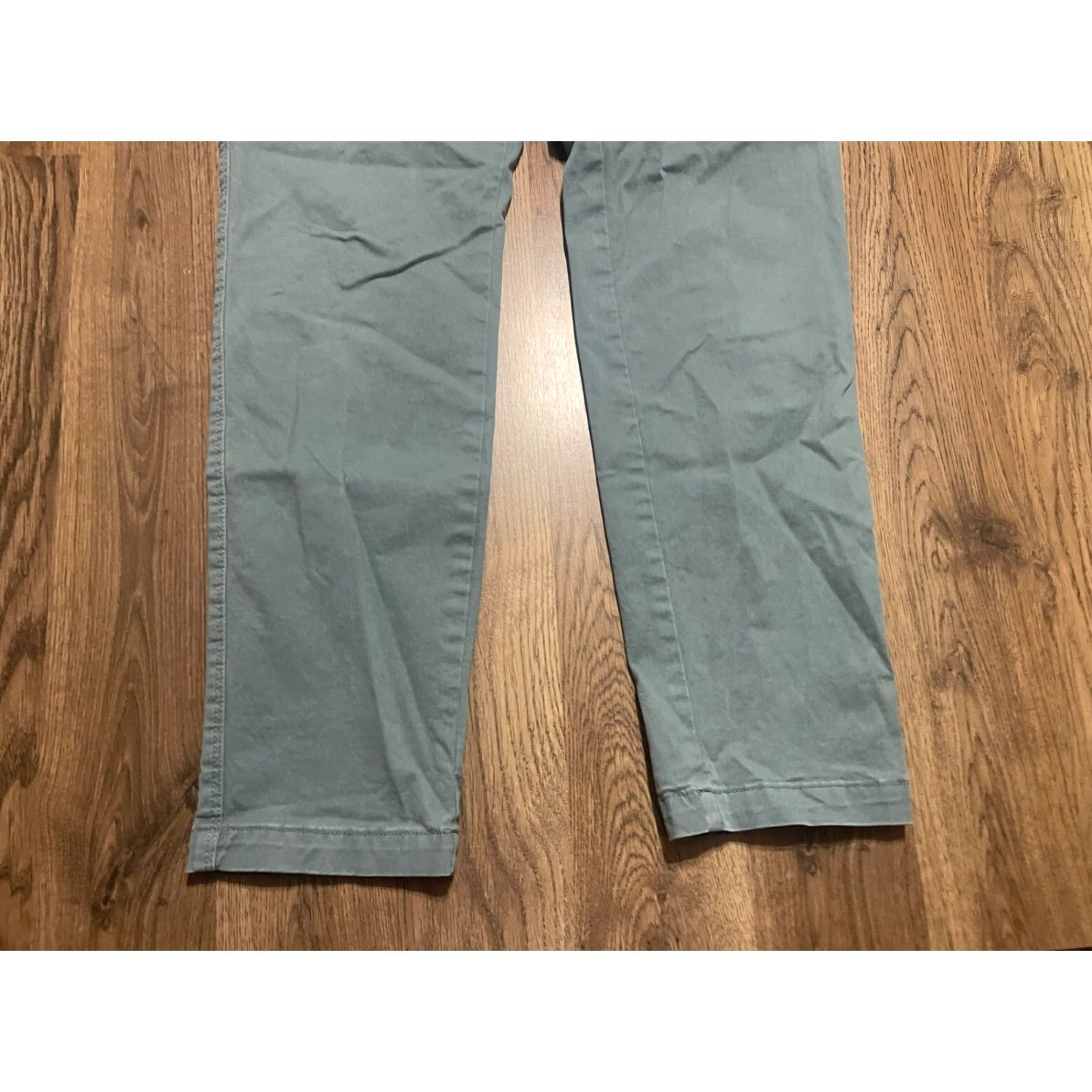 Eddie Bauer Eddie Bauer Jeans Women's Size 4 Legendwash Stretch Boyfriend Slim Pockets Green 28.5in Inseam Regular Size Type Womens Pants/Jeans Size 27" / US 4 / IT 40 - 5 Thumbnail
