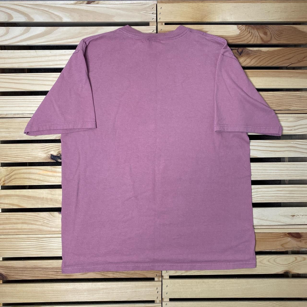 Anvil Vintage Martha's Vineyard Dark Pink Tee Size Medium Size US M / EU 48-50 / 2 - 2 Thumbnail