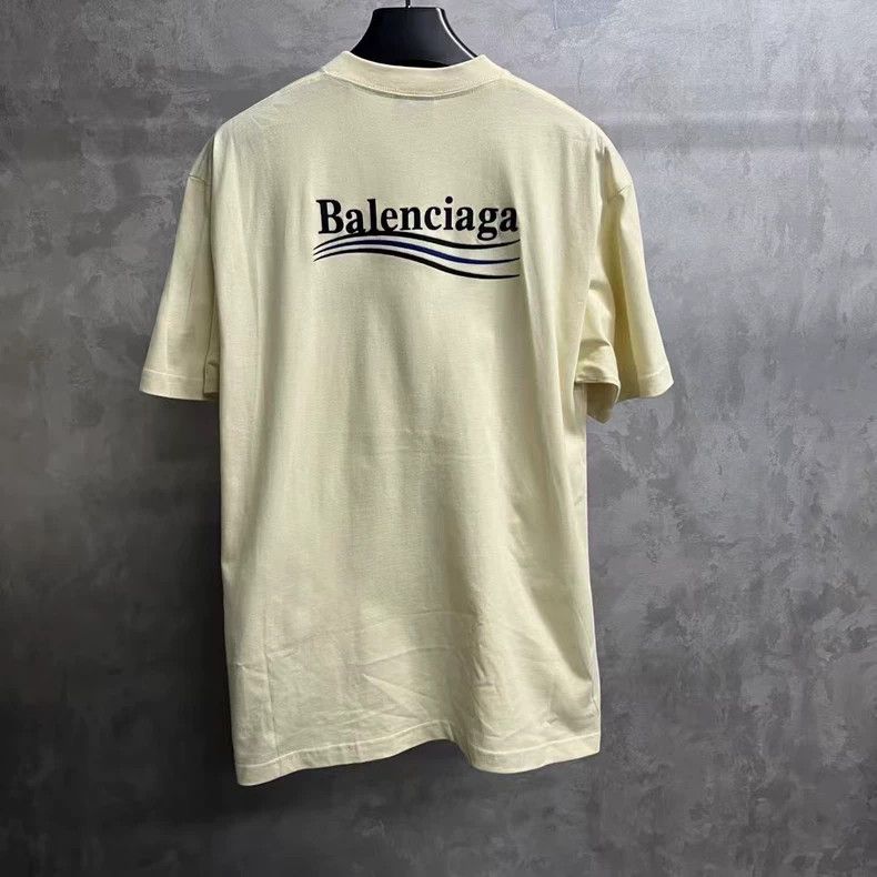 Balenciaga Balenciaga Beige letter print round neck short sleeve T-sh Size US XXS / EU 40 - 2 Thumbnail
