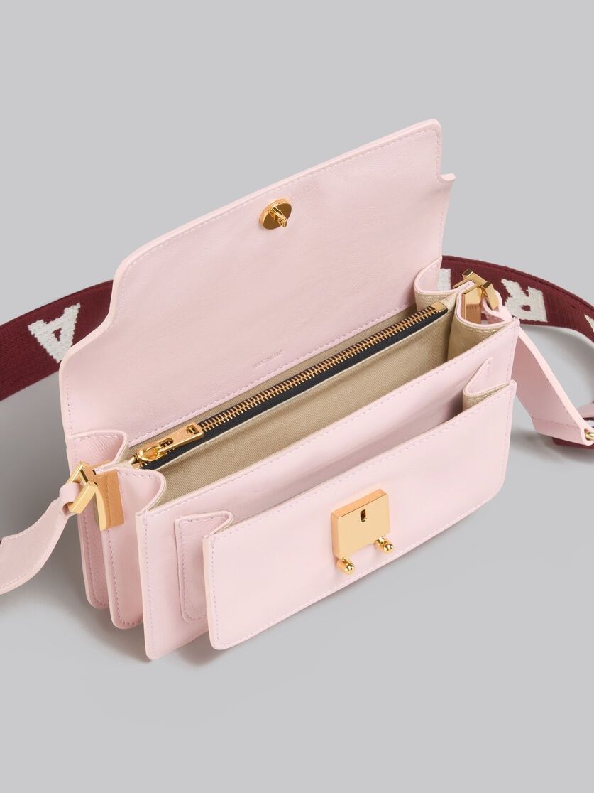 Marni o1w1db11024 Size: OS / Logo Strap Trunk Shoulder Bag in Pink Size ONE SIZE - 2 Thumbnail