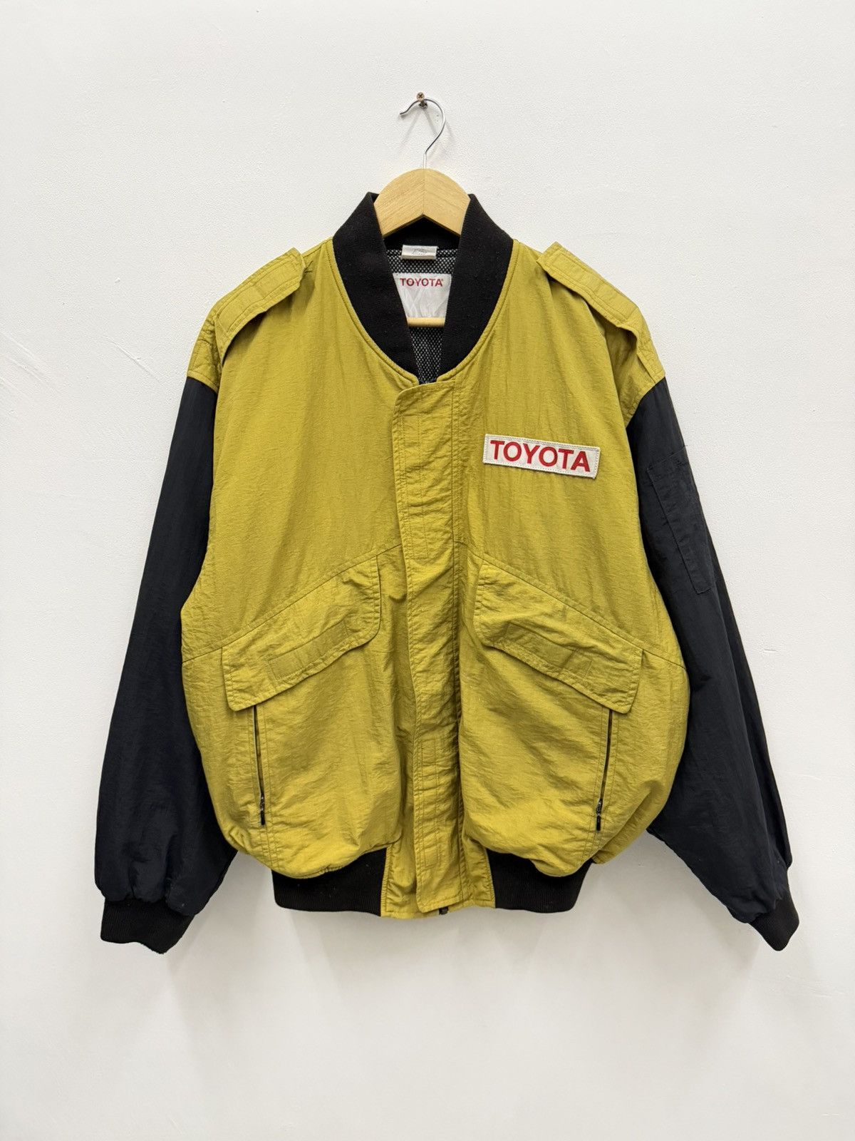 Vintage Vintage Toyota Racing Bomber Jacket Size US L / EU 52-54 / 3 - 1 Thumbnail